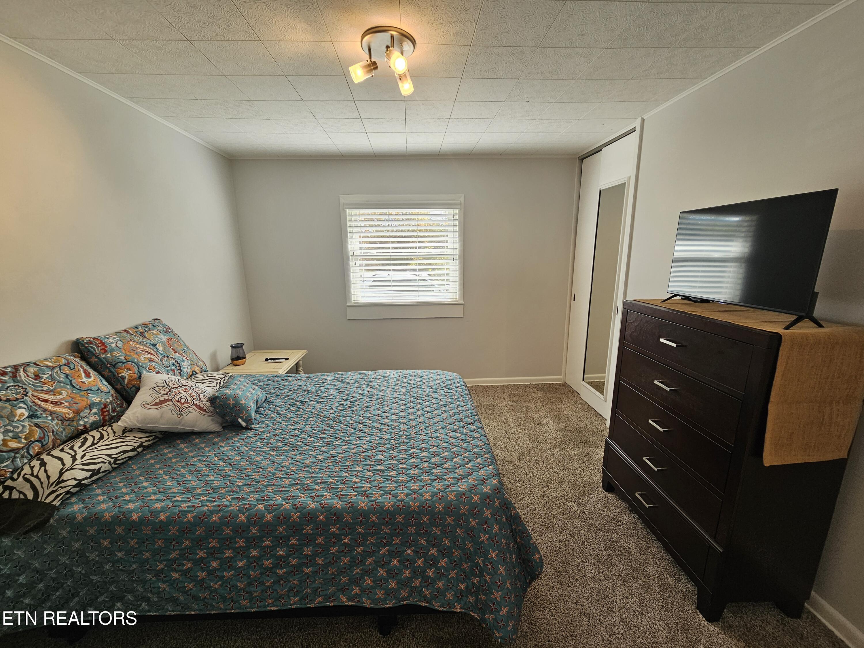 104 Thayer Lane Oak Ridge TN 37830