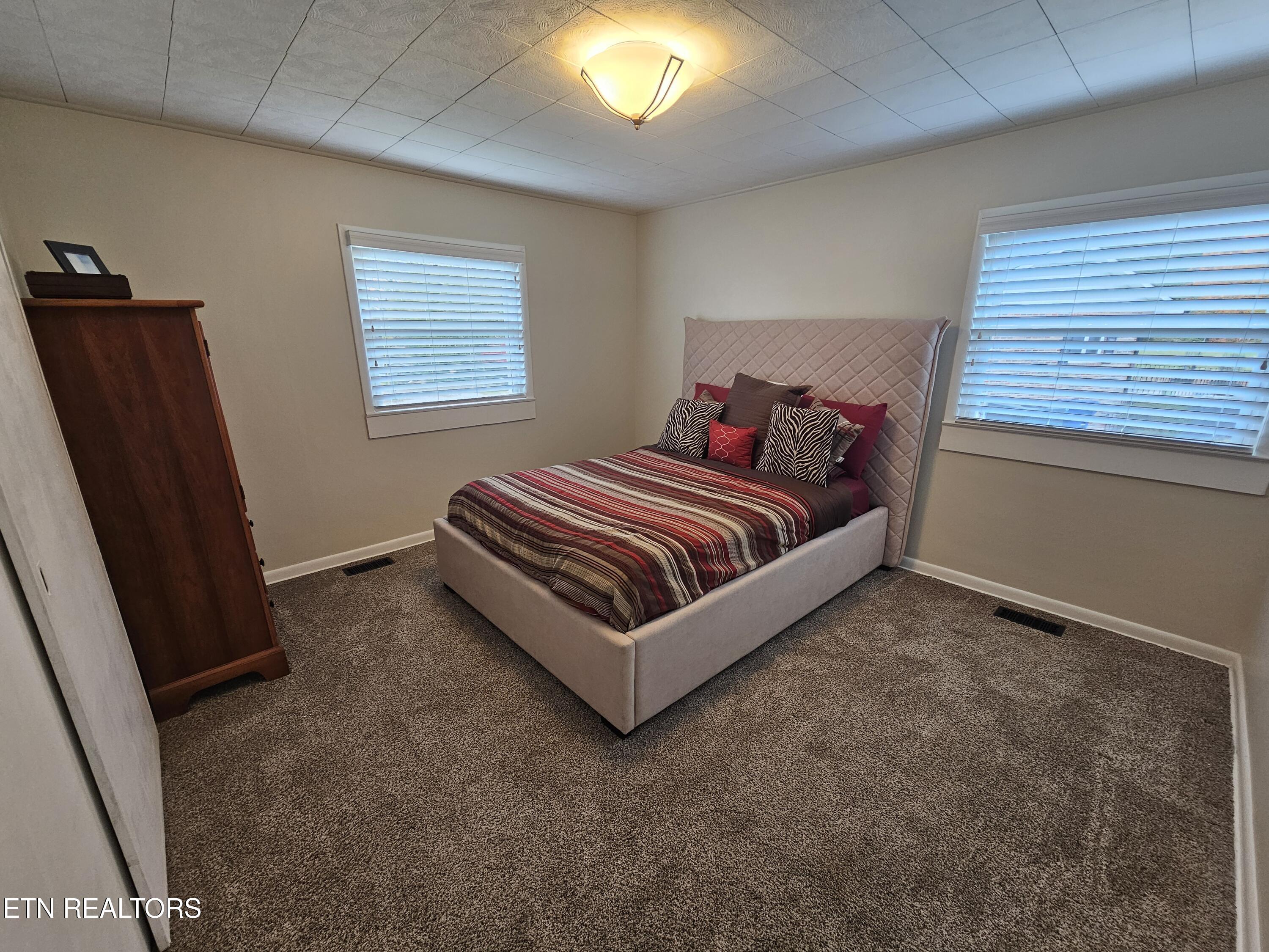 104 Thayer Lane Oak Ridge TN 37830