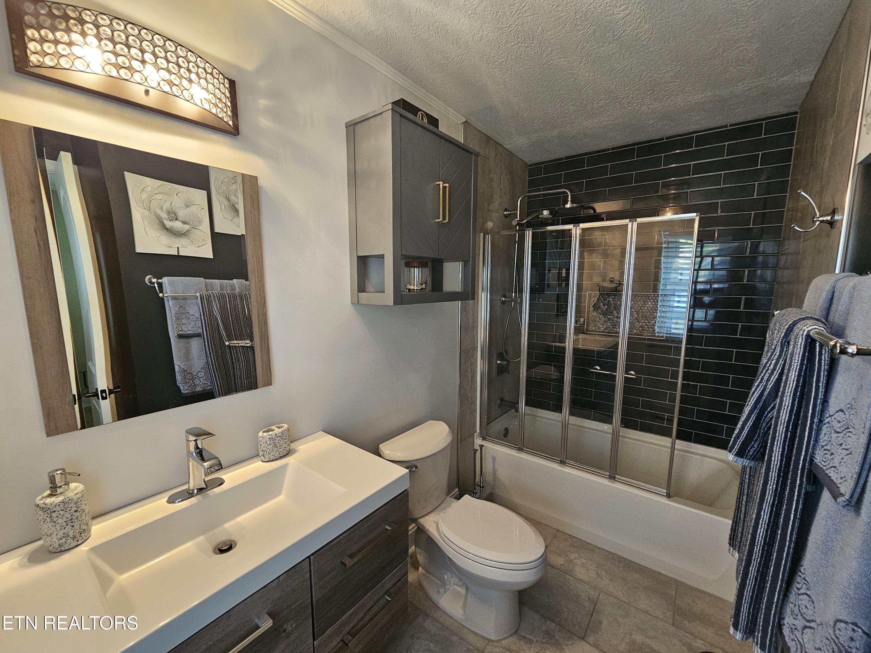 104 Thayer Lane Oak Ridge TN 37830