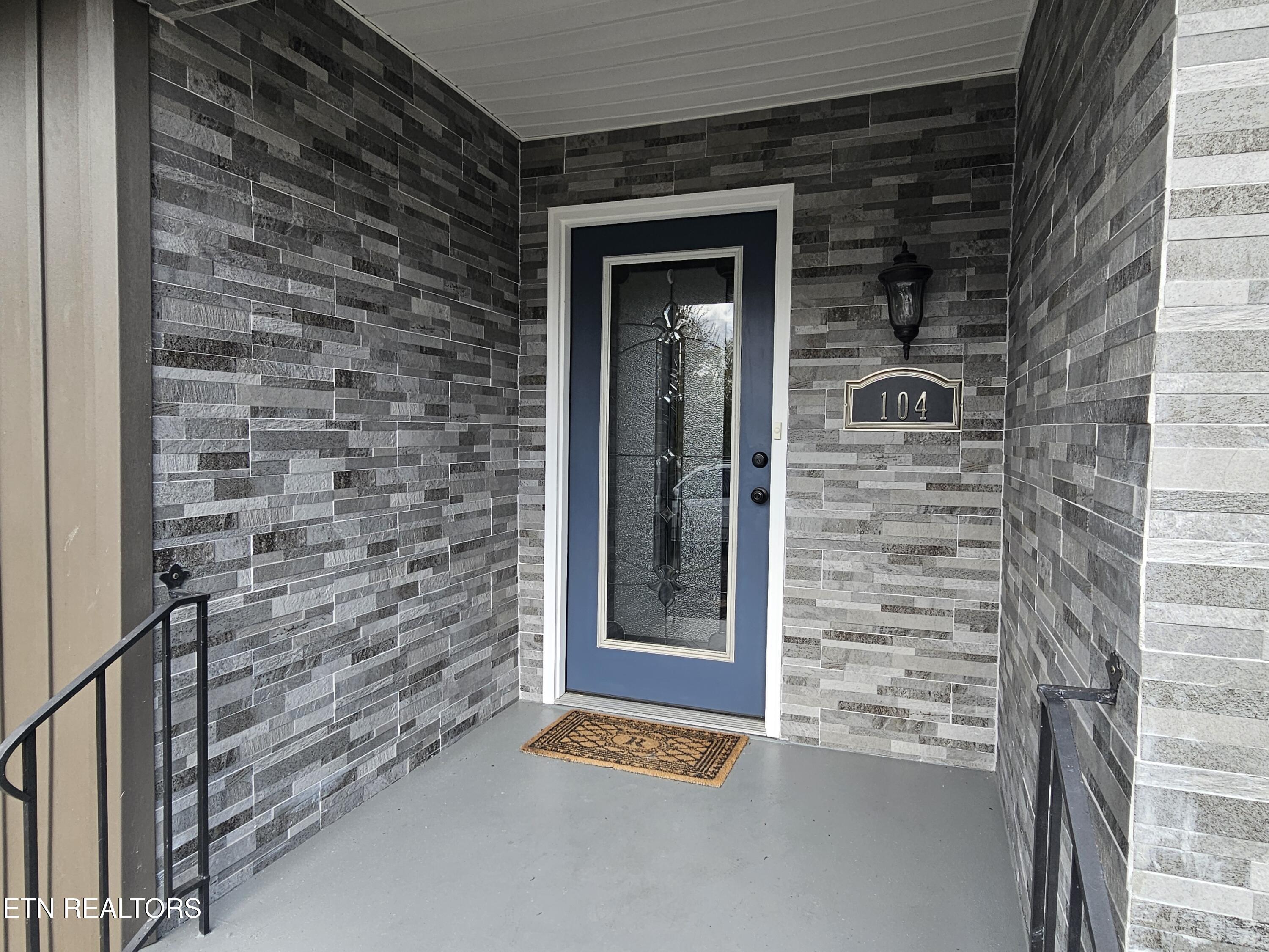 104 Thayer Lane Oak Ridge TN 37830