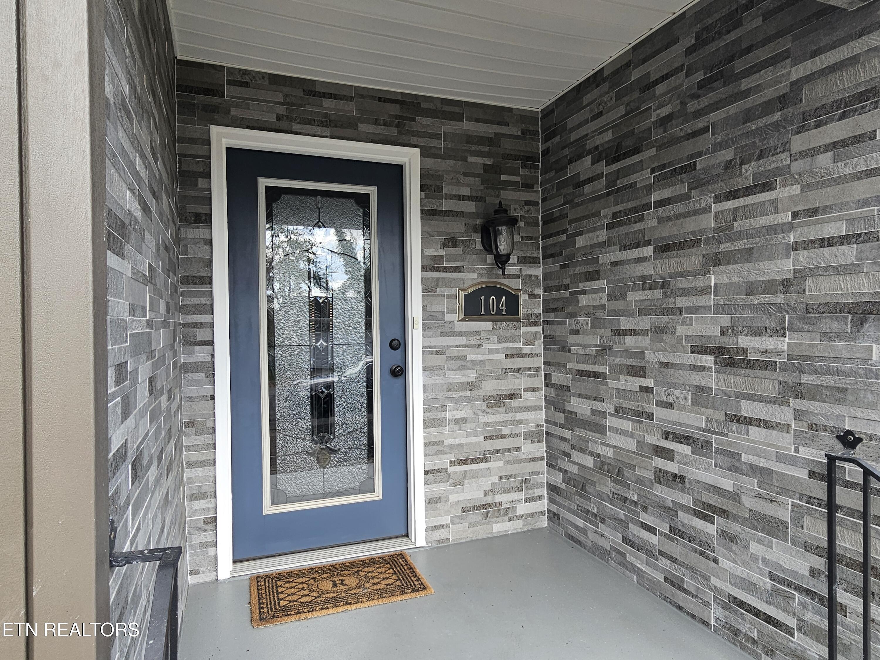 104 Thayer Lane Oak Ridge TN 37830