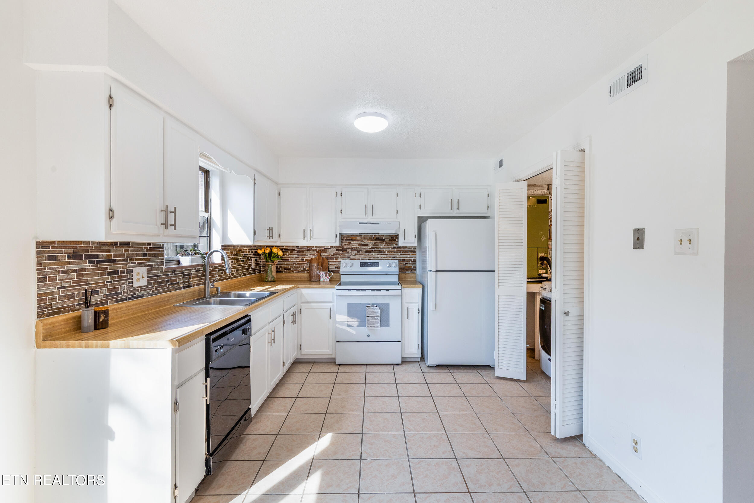 1224 Crest Brook Drive Knoxville TN 37923