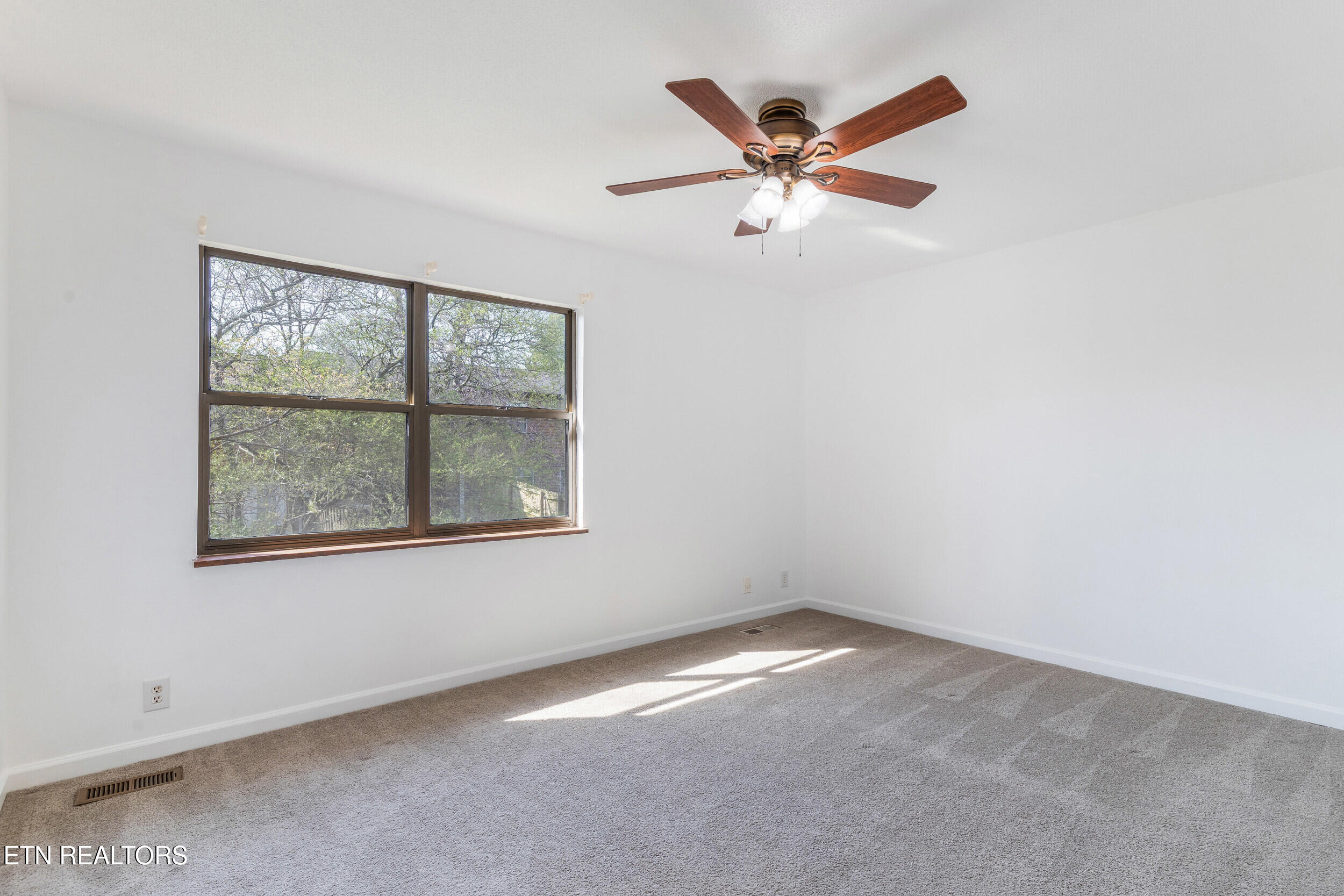 1224 Crest Brook Drive Knoxville TN 37923