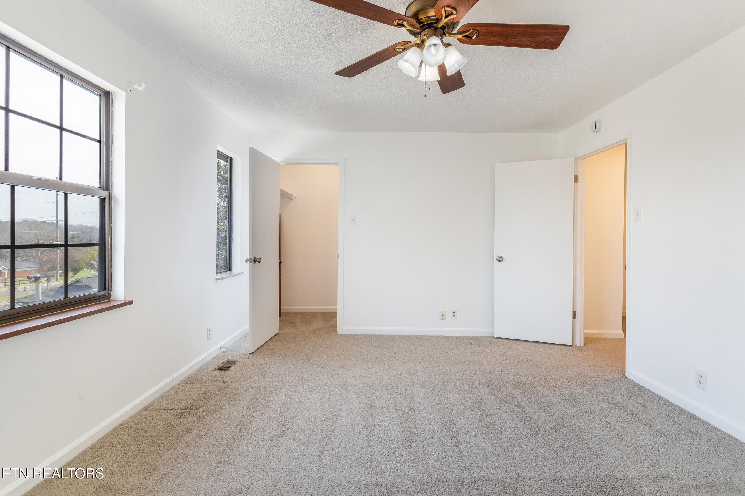 1224 Crest Brook Drive Knoxville TN 37923