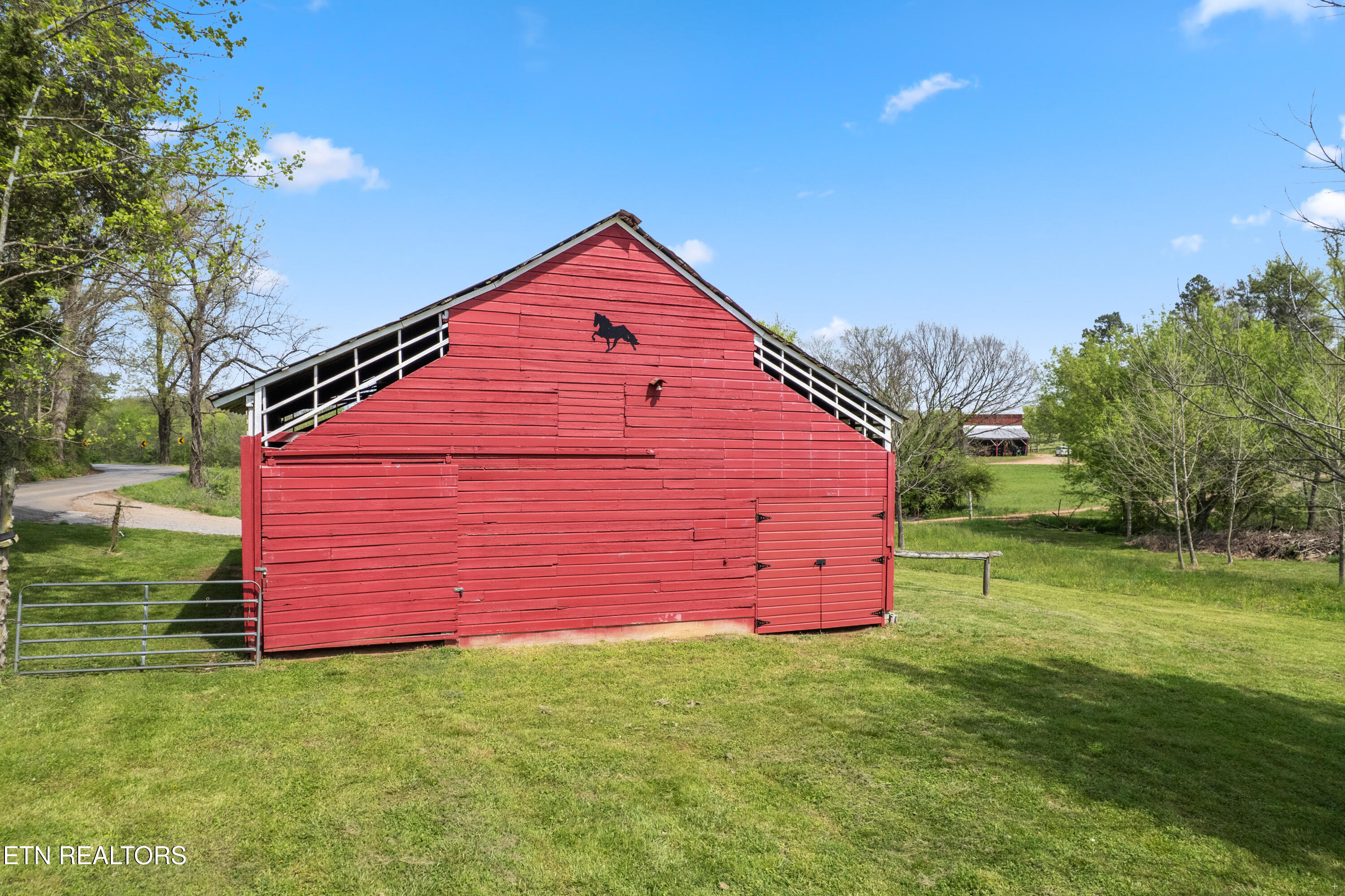 6101 Sunnyside Road Philadelphia TN 37846