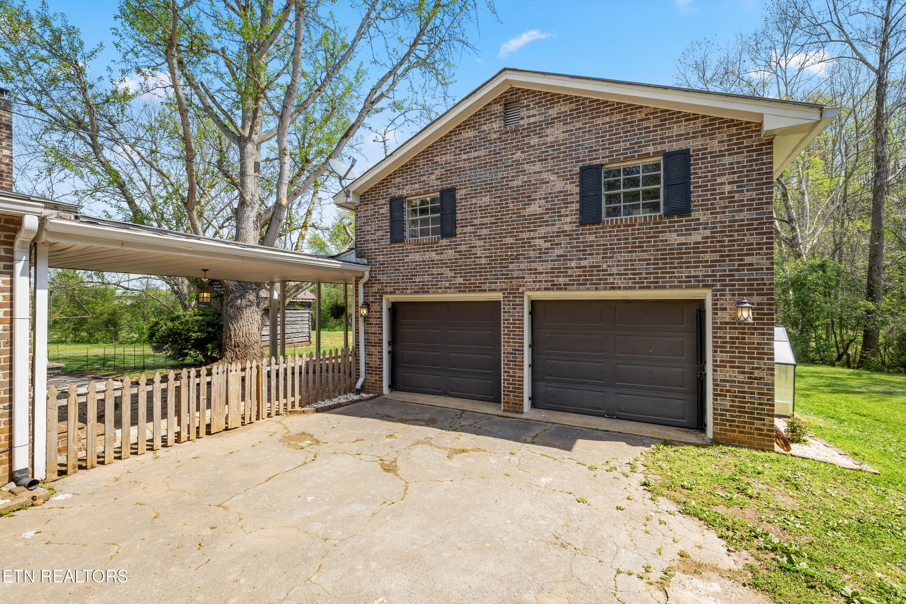6101 Sunnyside Road Philadelphia TN 37846