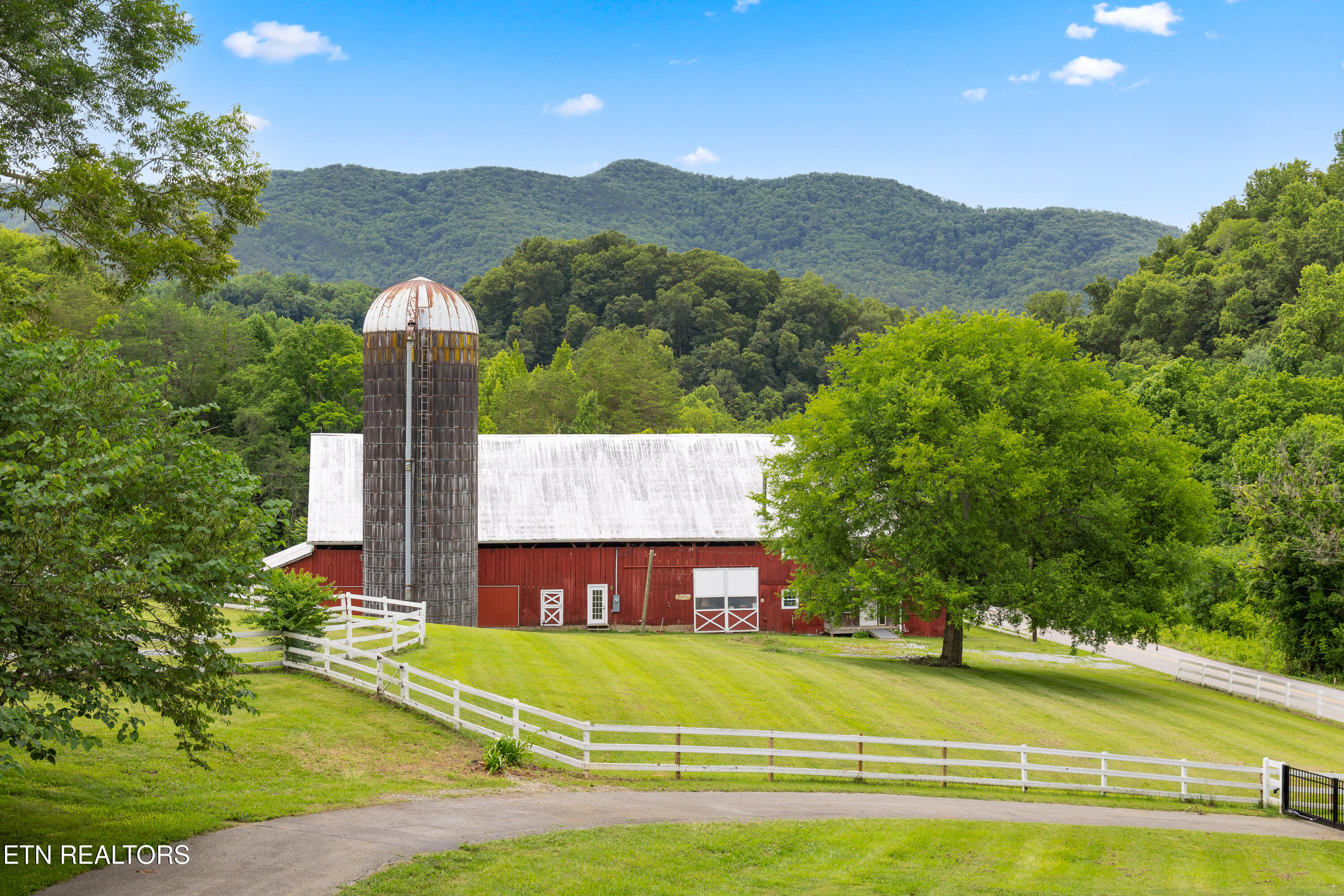 1640 Munsey Hatcher Road Seymour TN 37865