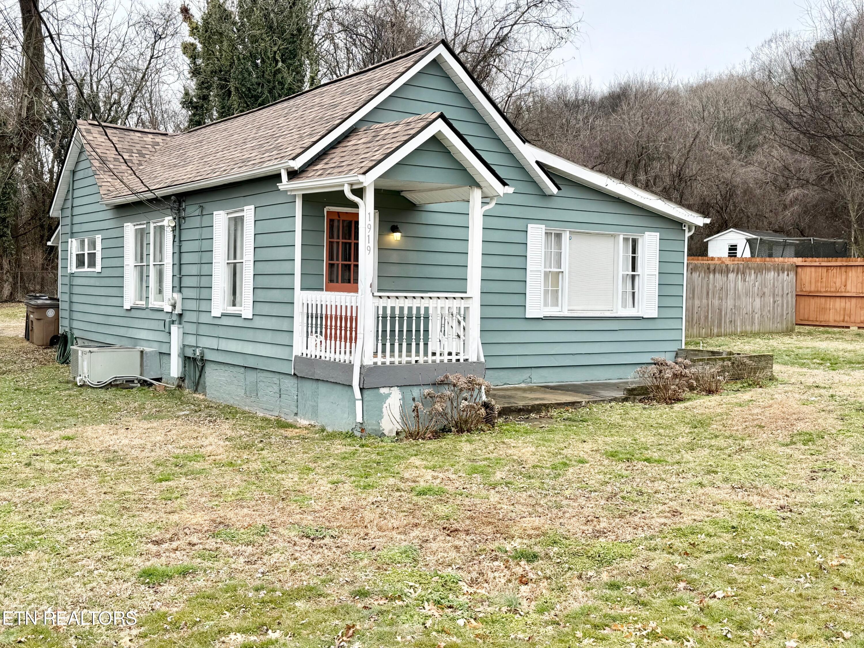 1919 Glenn Avenue Knoxville TN 37921