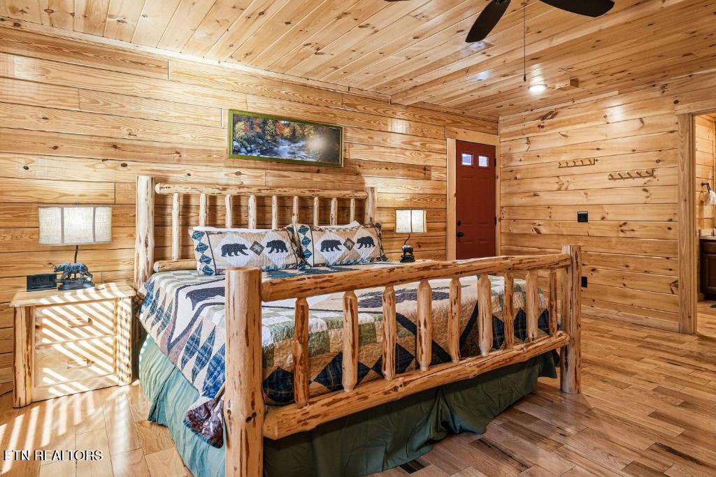 124 White Oak Resort Way Gatlinburg TN 37738