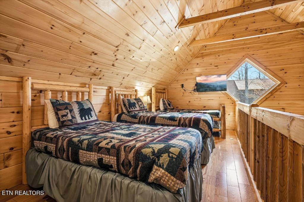 124 White Oak Resort Way Gatlinburg TN 37738
