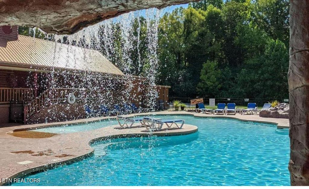 124 White Oak Resort Way Gatlinburg TN 37738