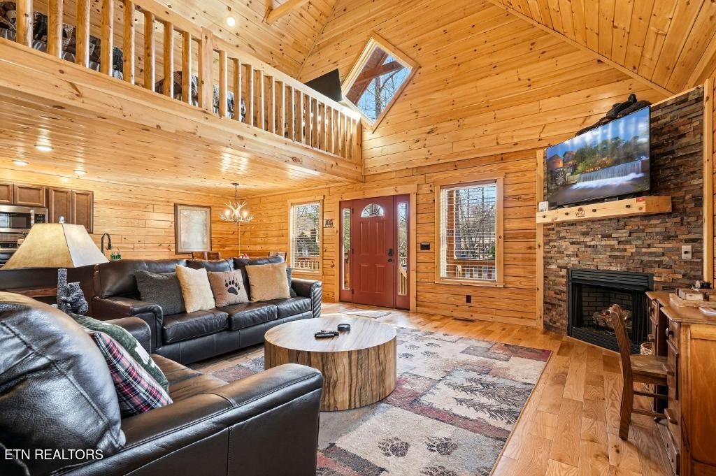 124 White Oak Resort Way Gatlinburg TN 37738