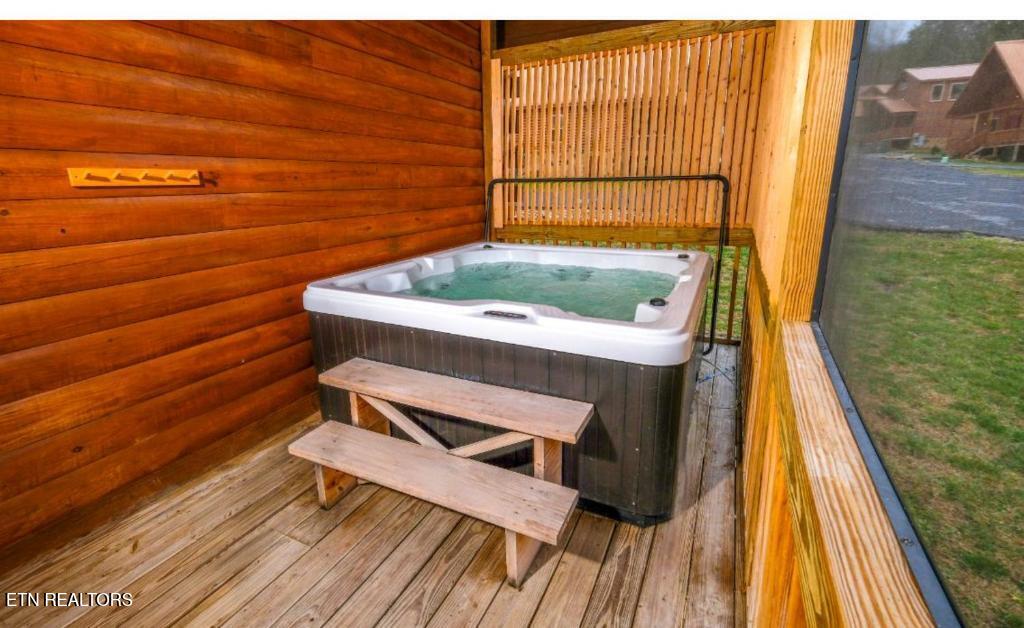 124 White Oak Resort Way Gatlinburg TN 37738