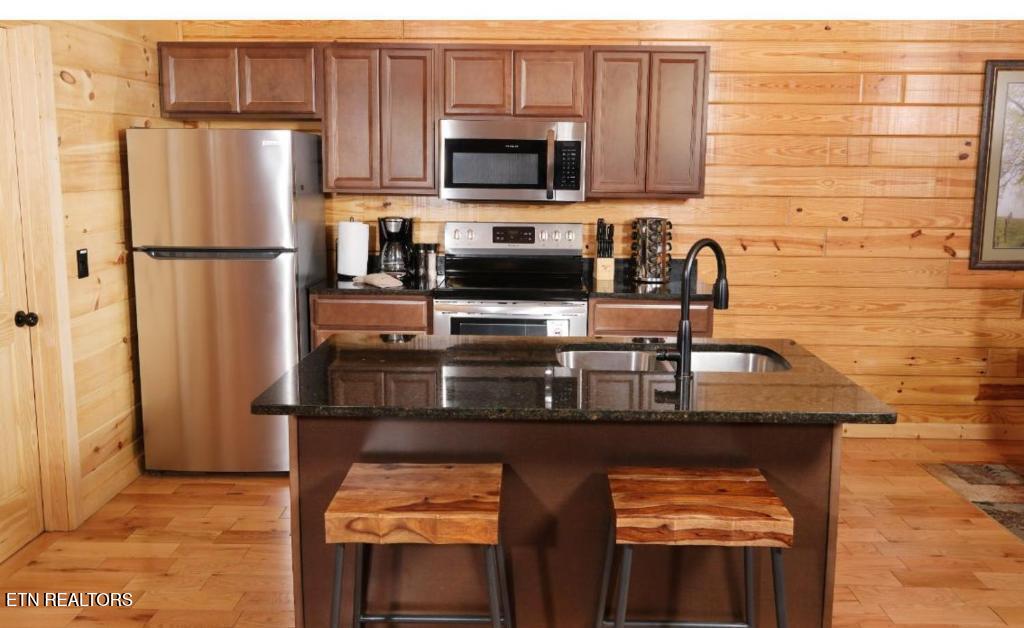 124 White Oak Resort Way Gatlinburg TN 37738
