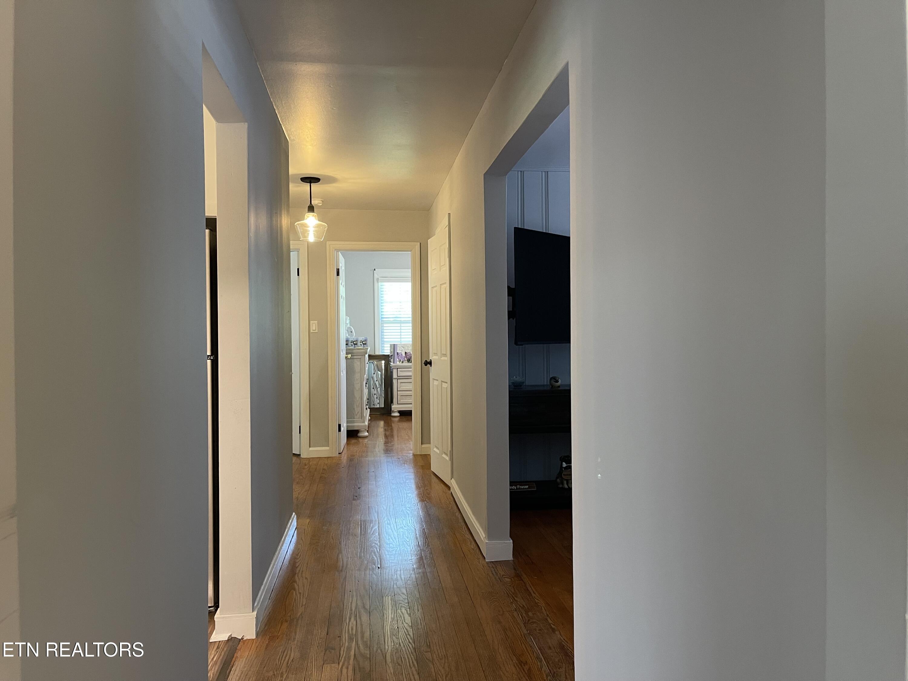 217 W Hicks Street Clinton TN 37716
