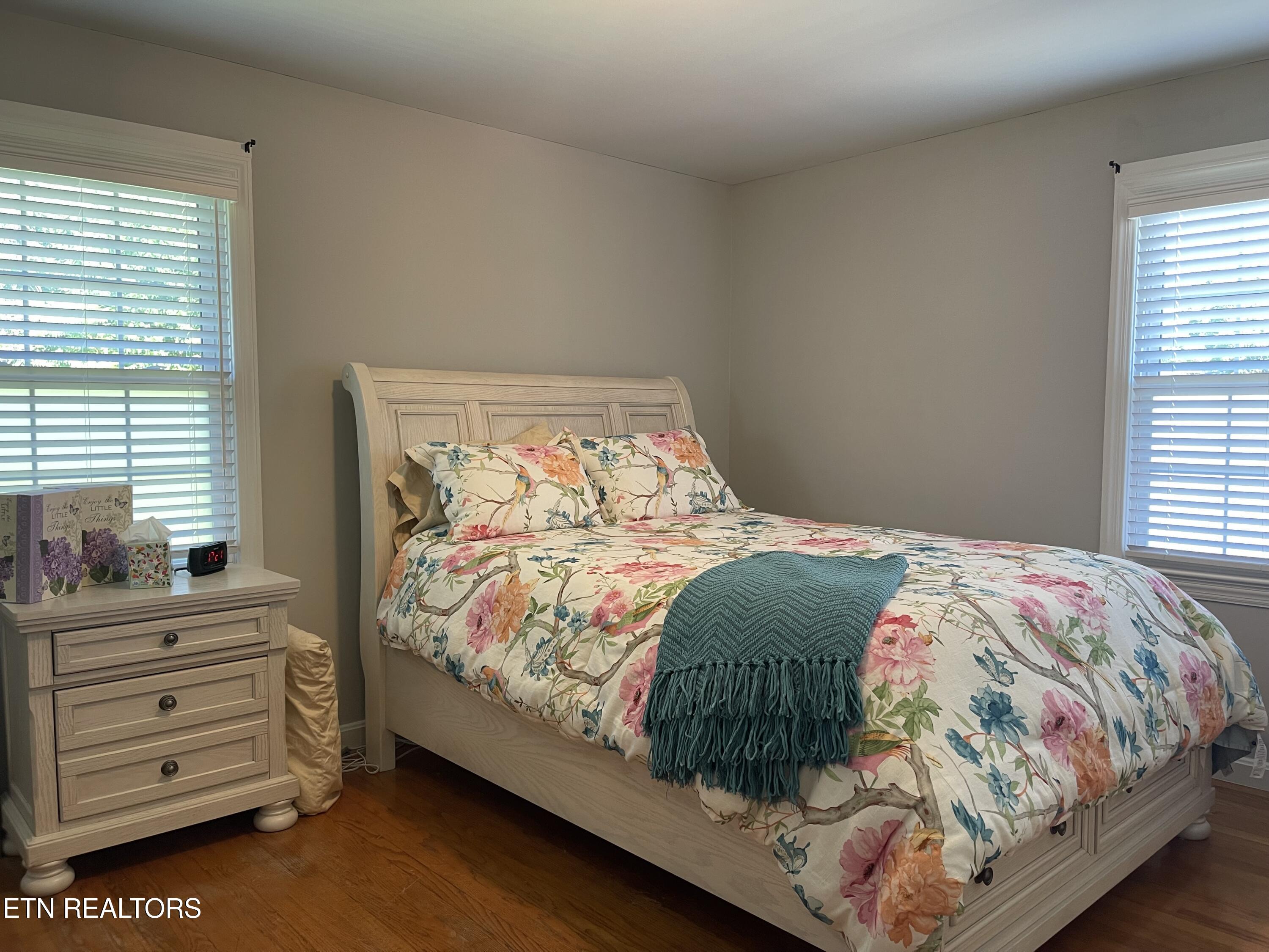 217 W Hicks Street Clinton TN 37716