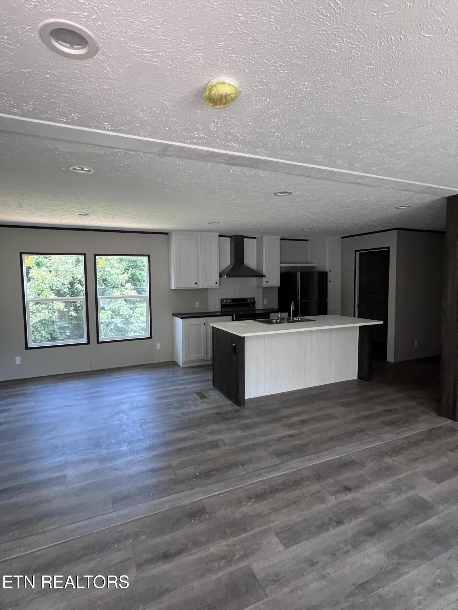 152 Sunset Hills Lane New Tazewell TN 37825