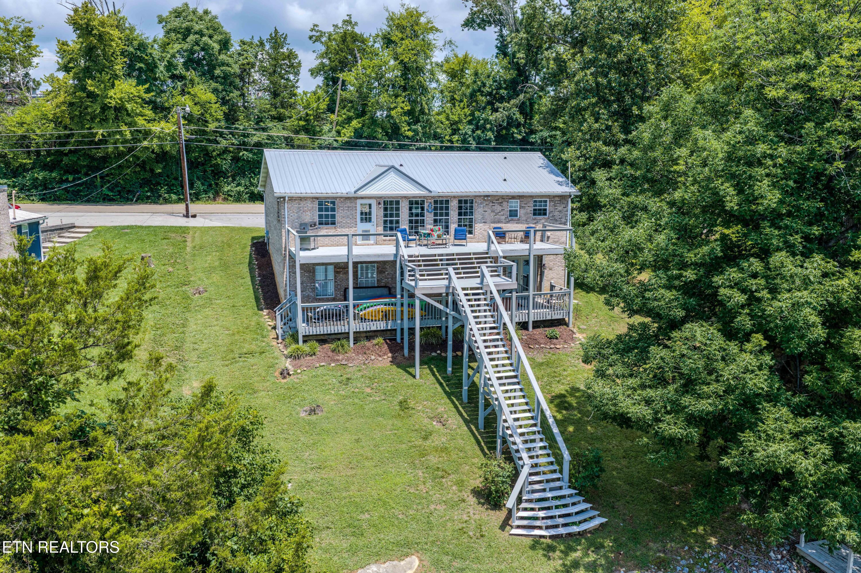 1413 Highway 139 Dandridge TN 37725