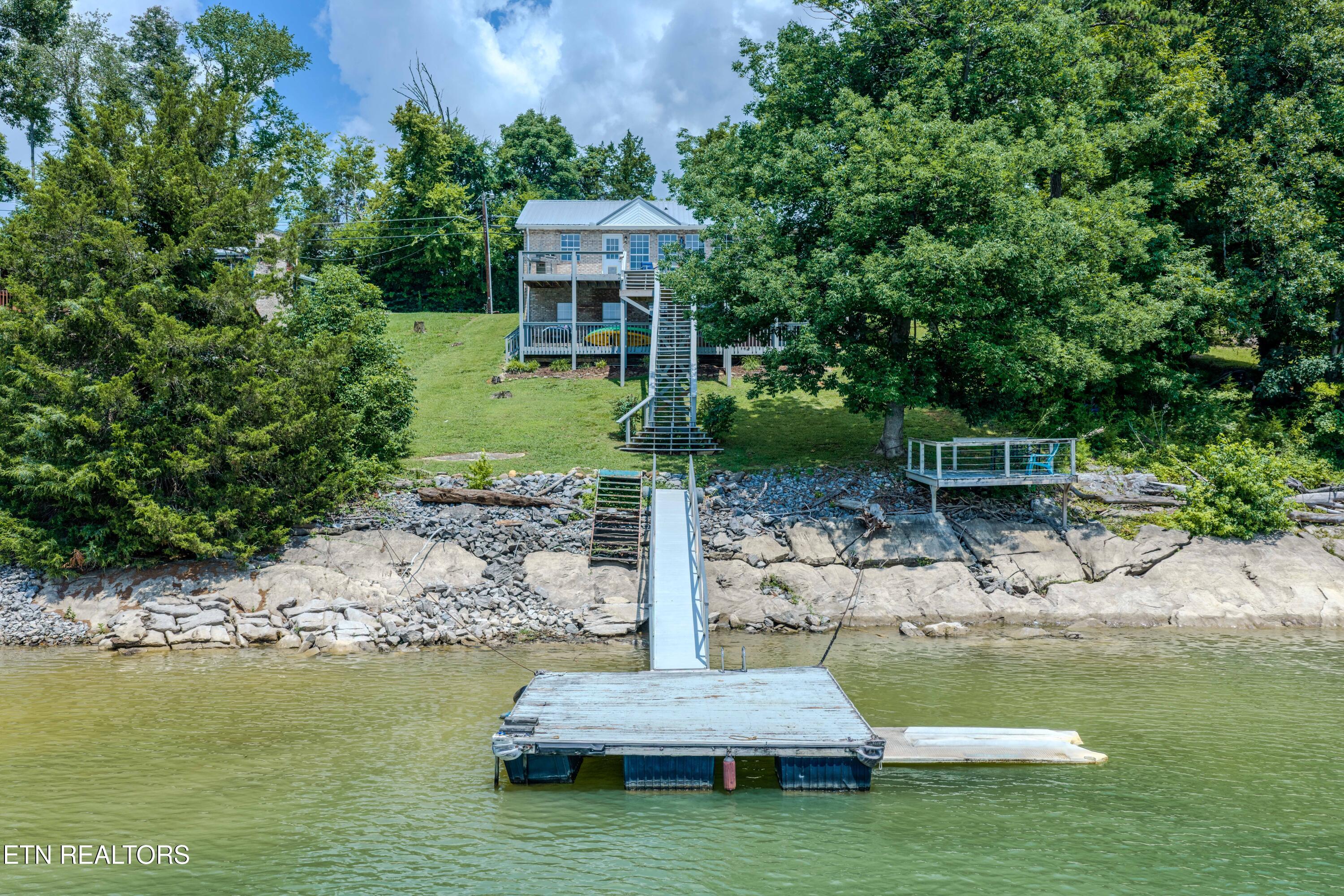 1413 Highway 139 Dandridge TN 37725
