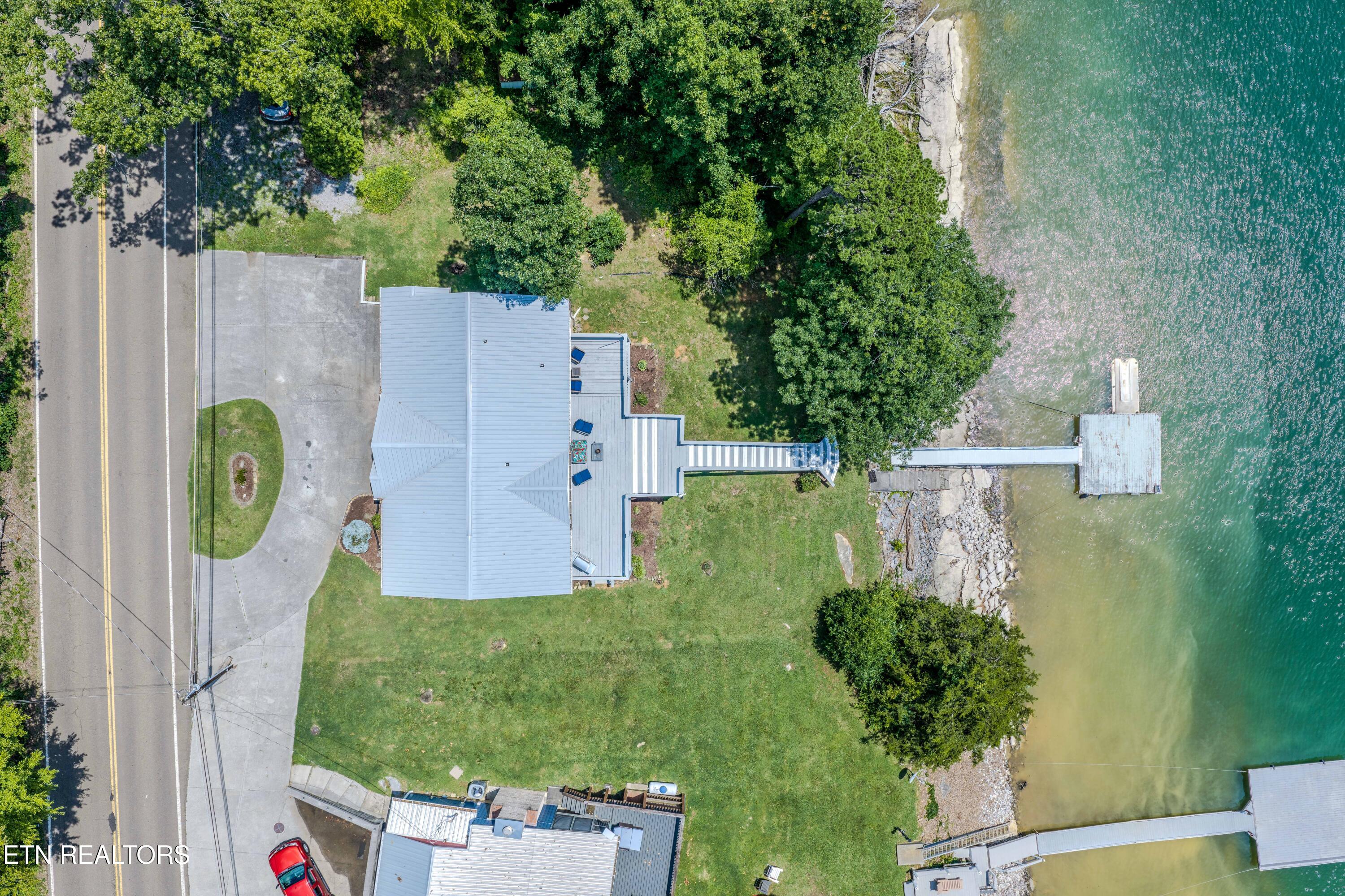 1413 Highway 139 Dandridge TN 37725