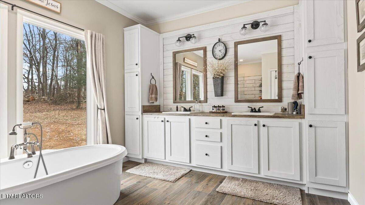 361 Walnut Creek Road White Pine TN 37890