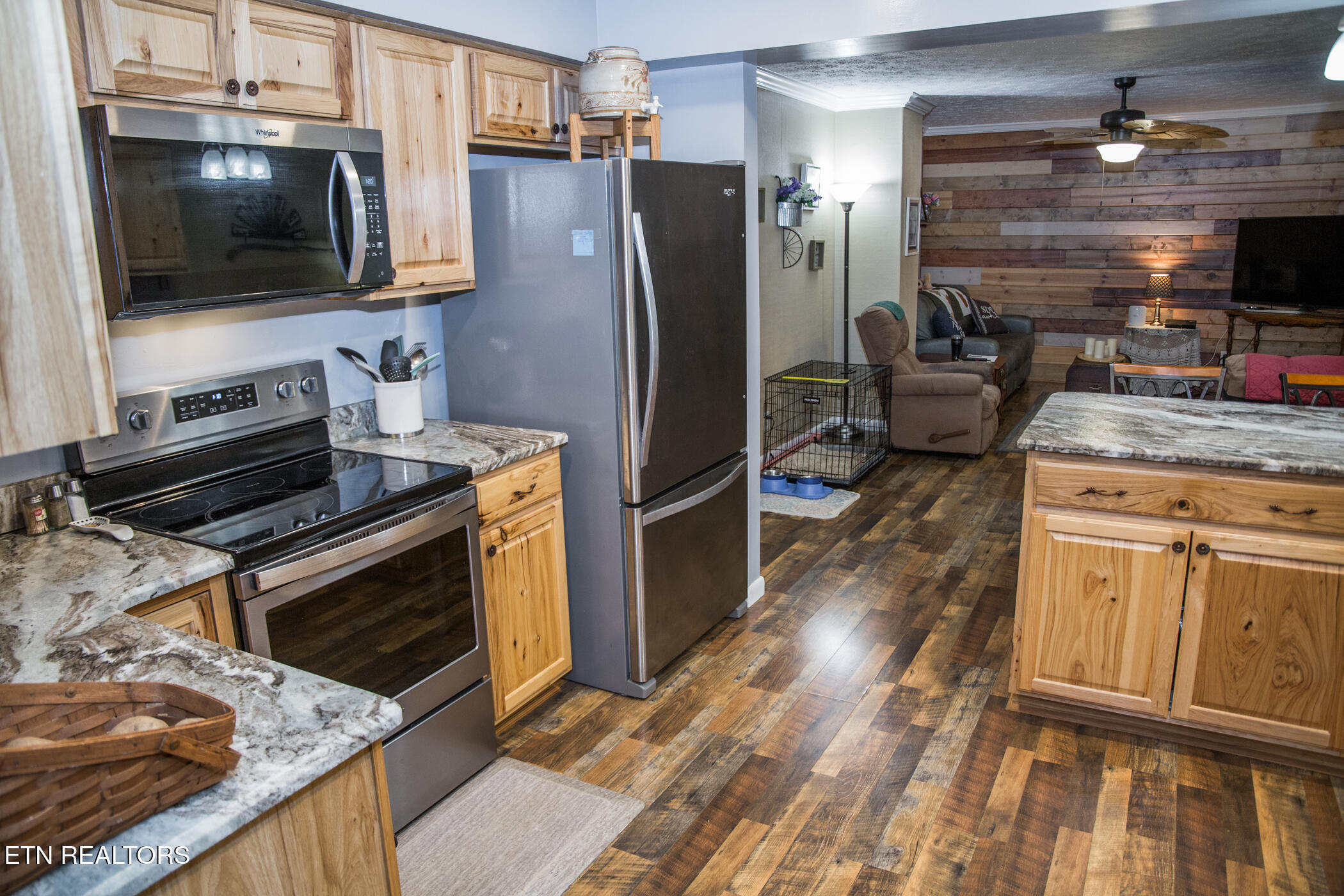 20 Black Oak Circle Crossville TN 38558