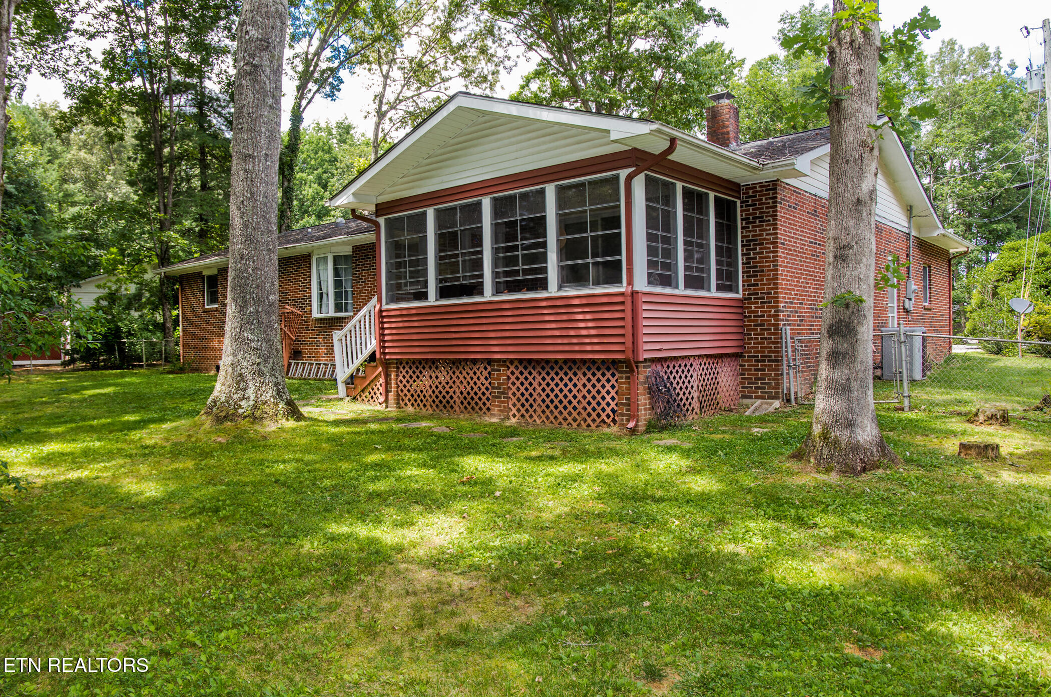 20 Black Oak Circle Crossville TN 38558