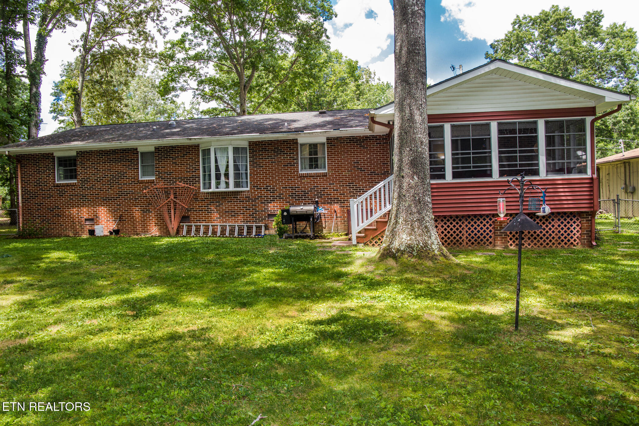20 Black Oak Circle Crossville TN 38558