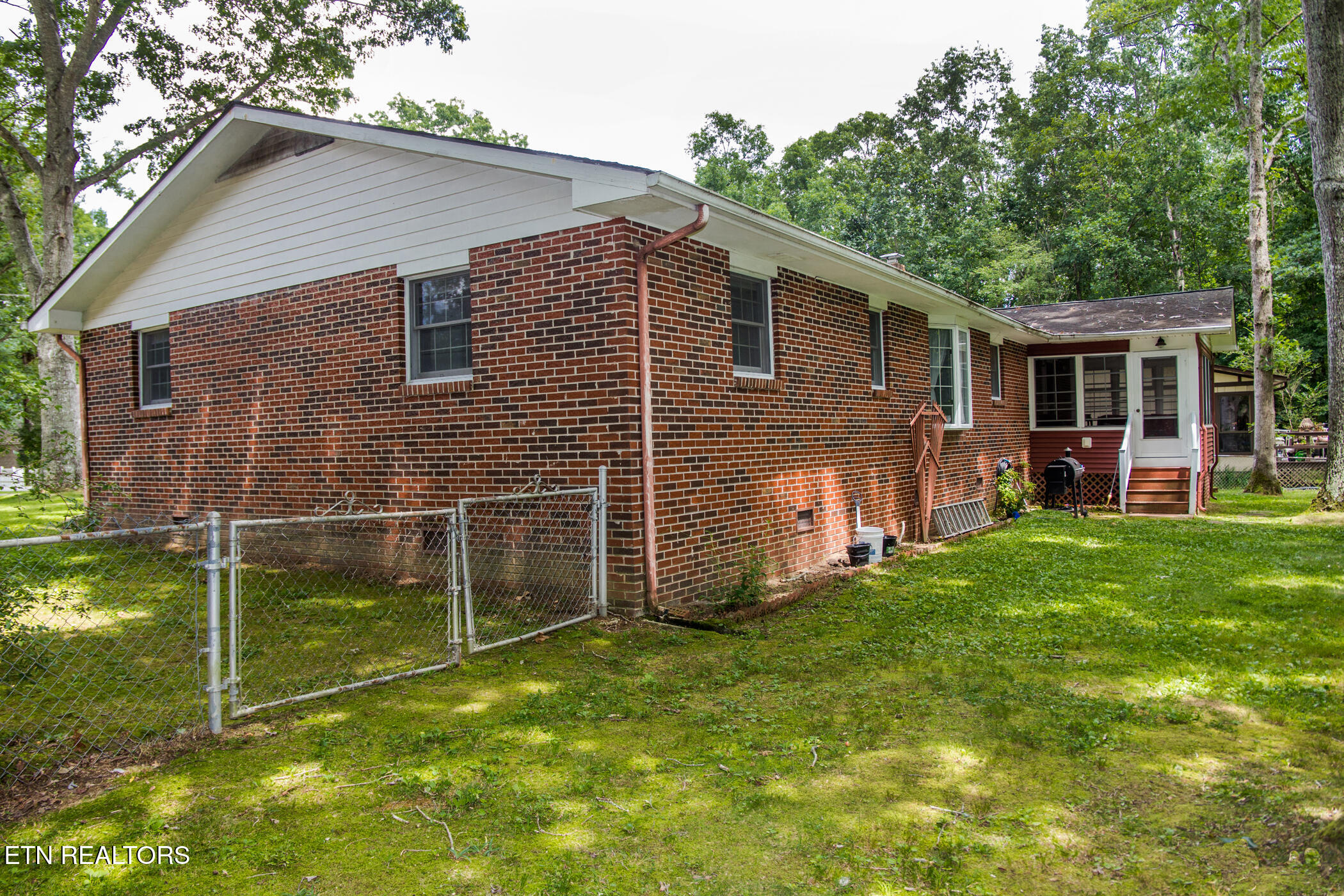 20 Black Oak Circle Crossville TN 38558