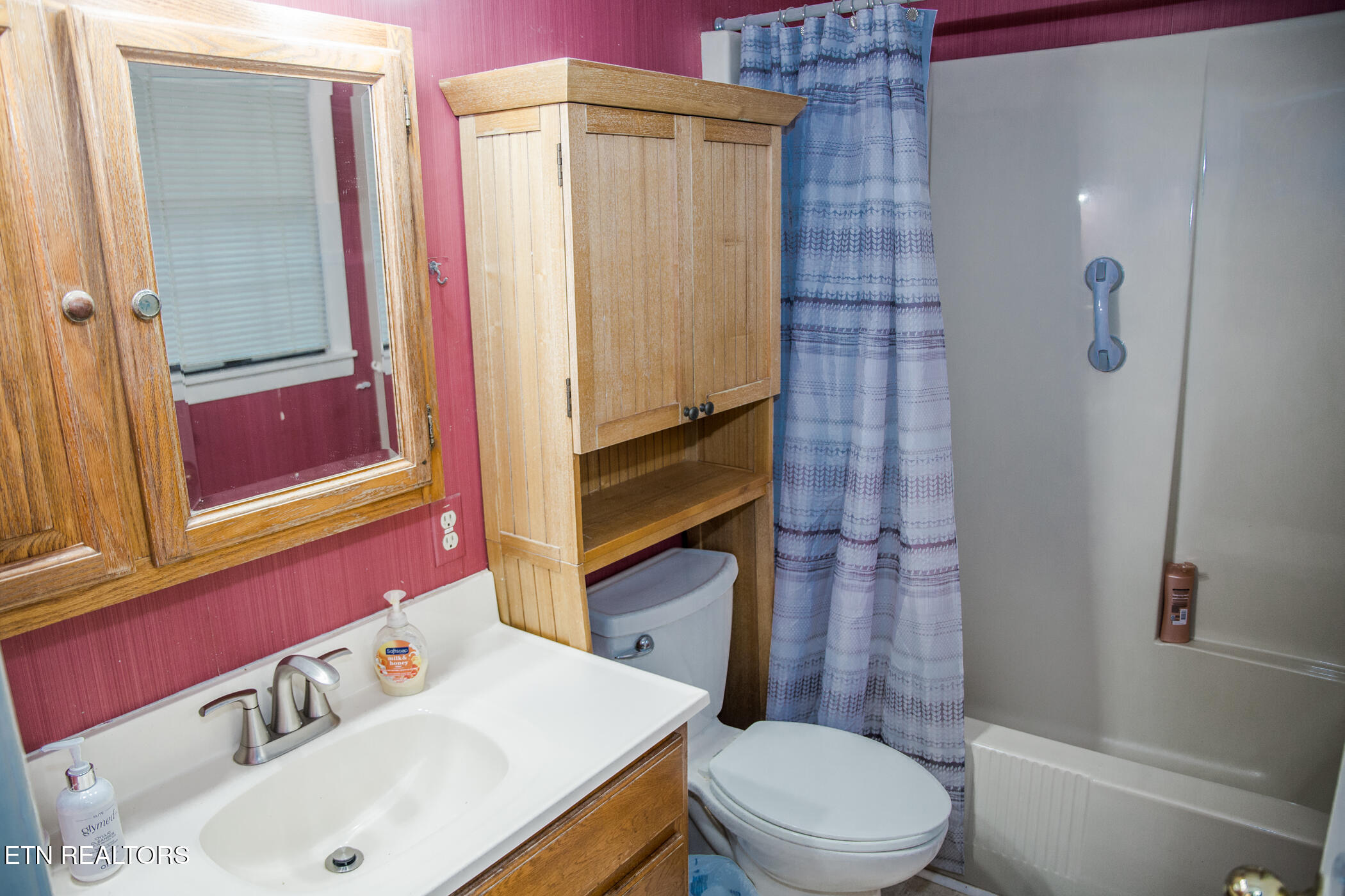 20 Black Oak Circle Crossville TN 38558
