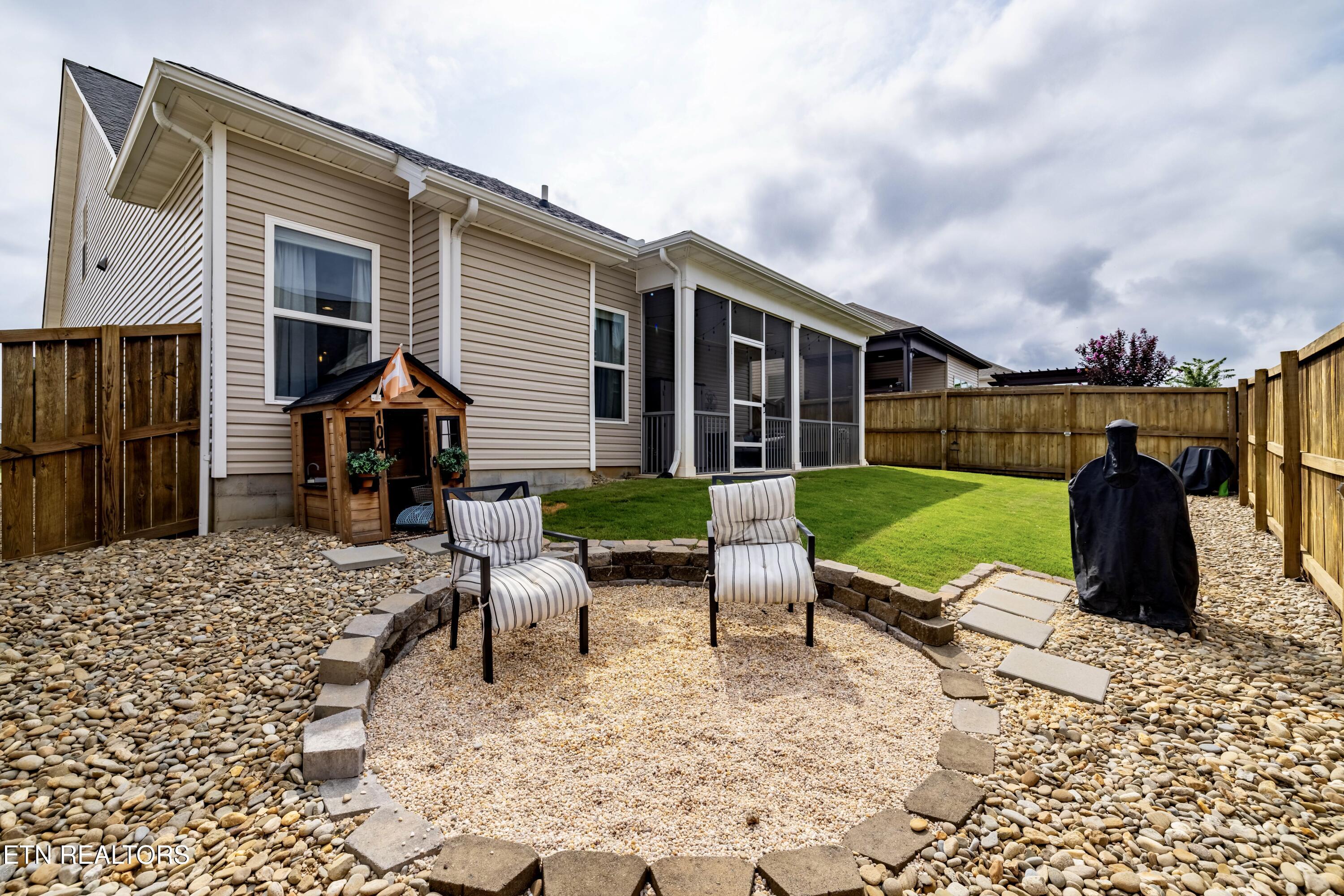1231 Branch Creek Lane Maryville TN 37801