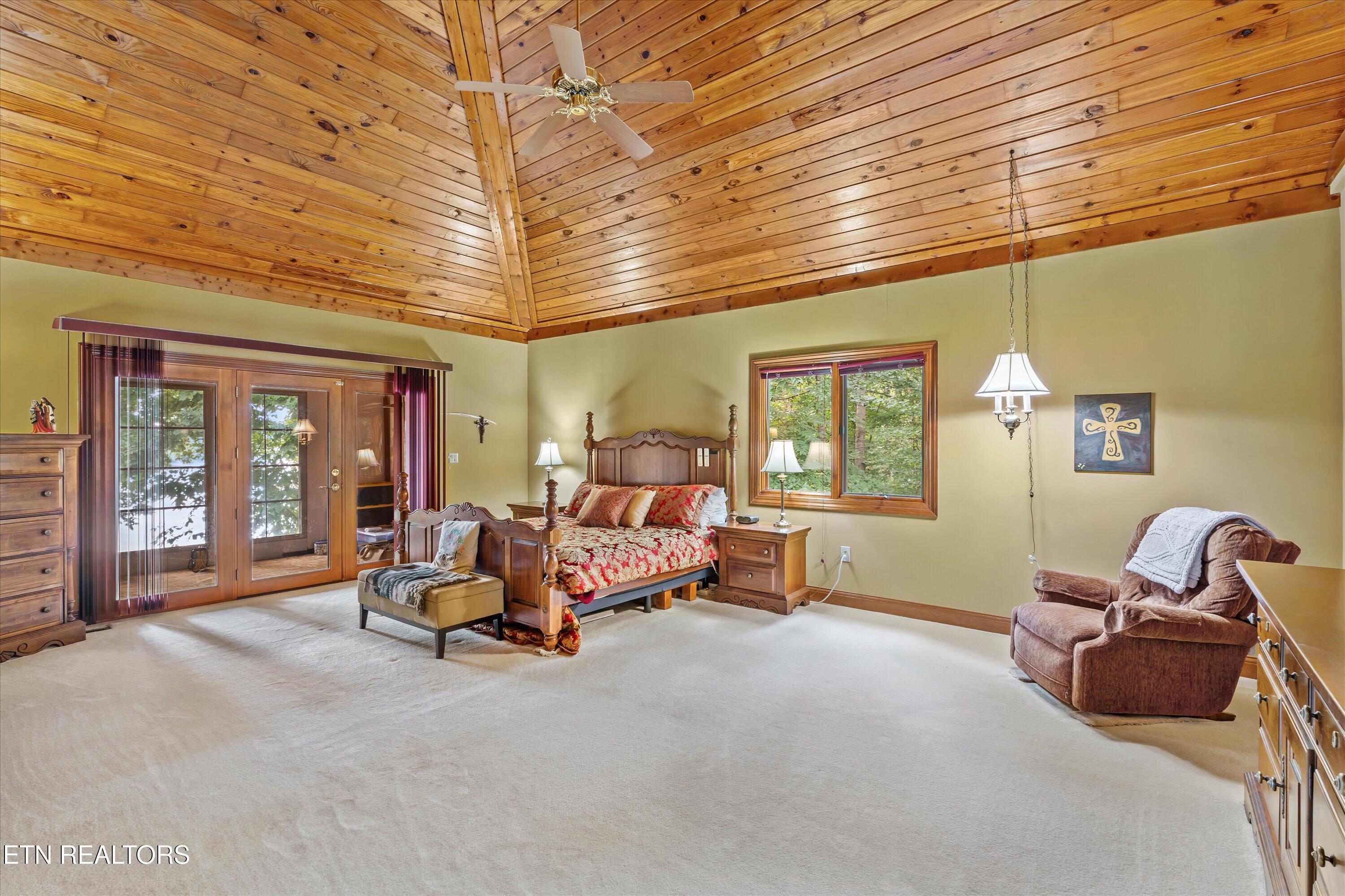 489 Fox Lake Lane Lafollette TN 37766