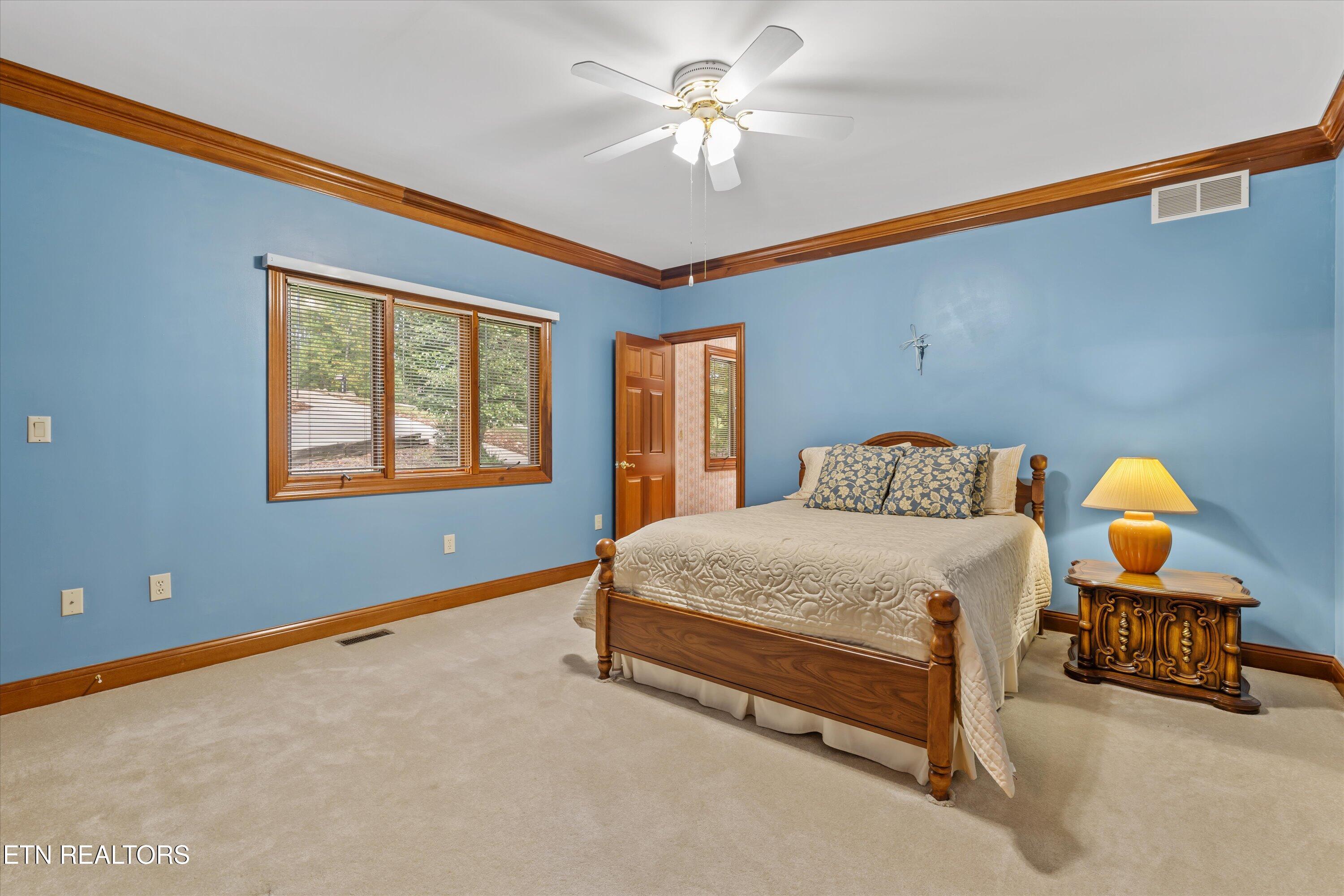 489 Fox Lake Lane Lafollette TN 37766