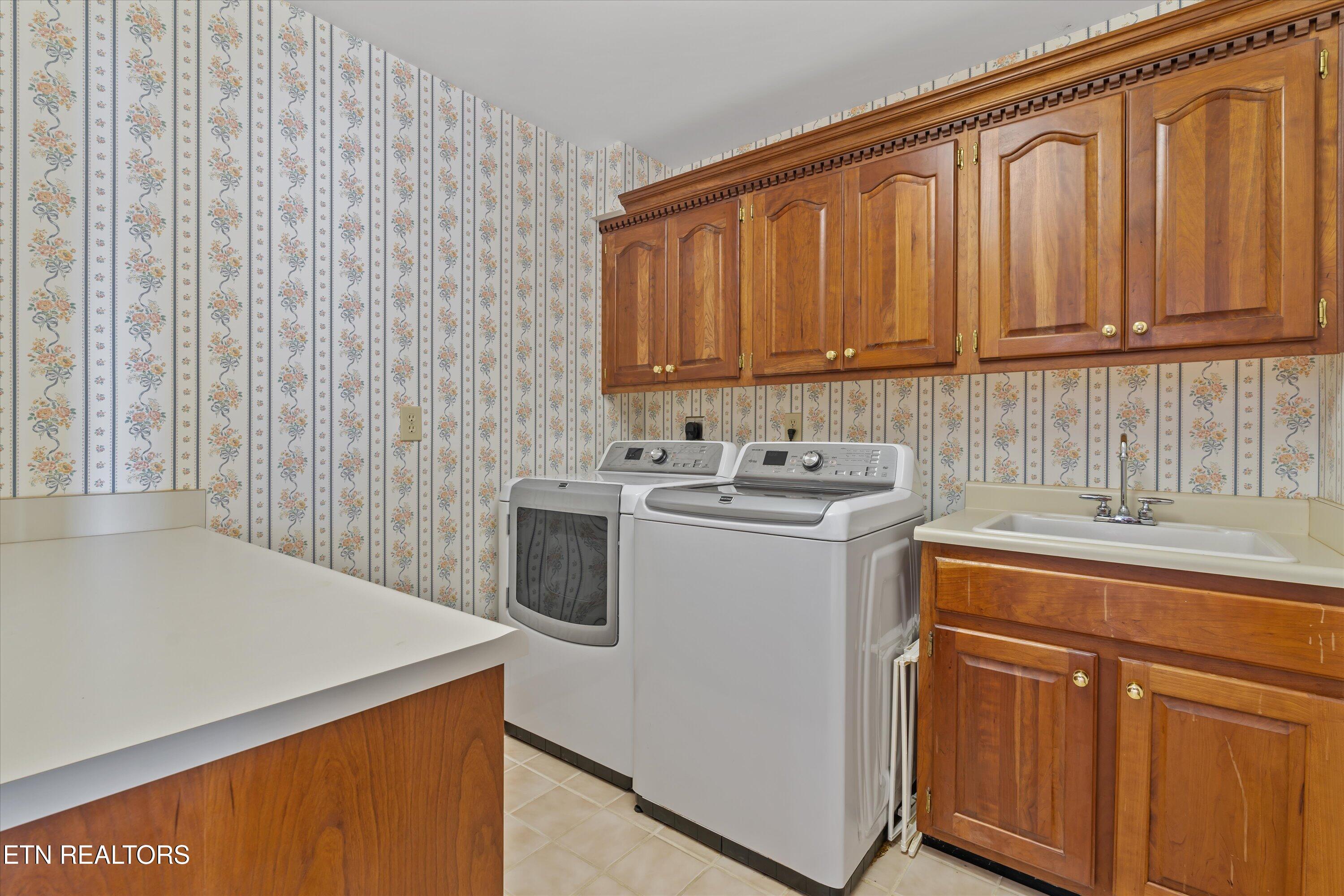 489 Fox Lake Lane Lafollette TN 37766