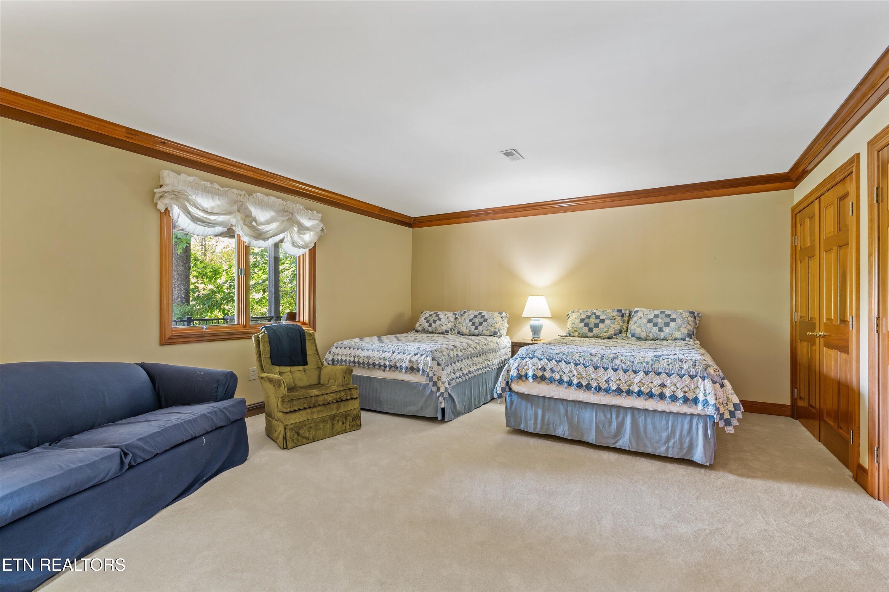 489 Fox Lake Lane Lafollette TN 37766