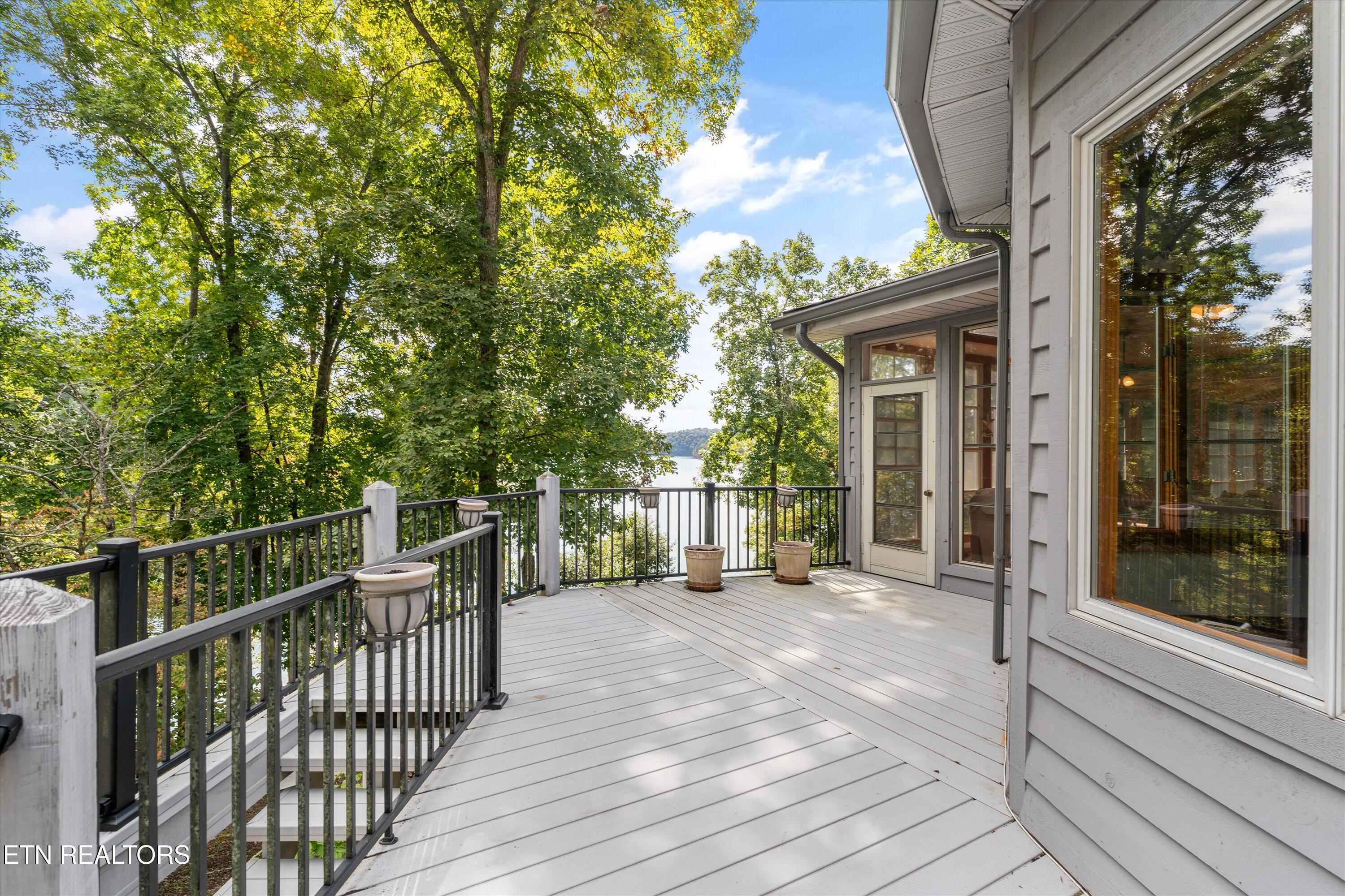 489 Fox Lake Lane Lafollette TN 37766