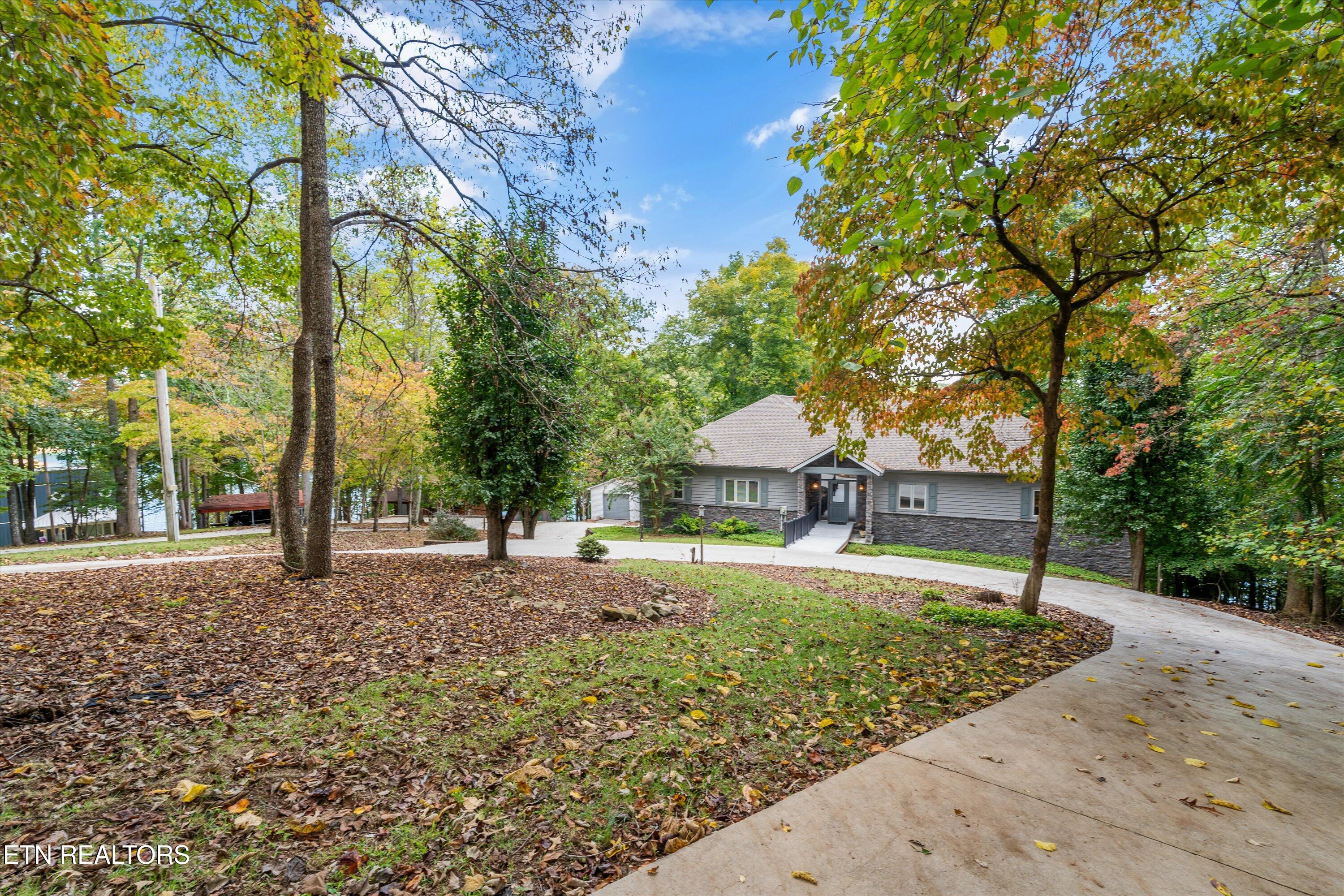 489 Fox Lake Lane Lafollette TN 37766