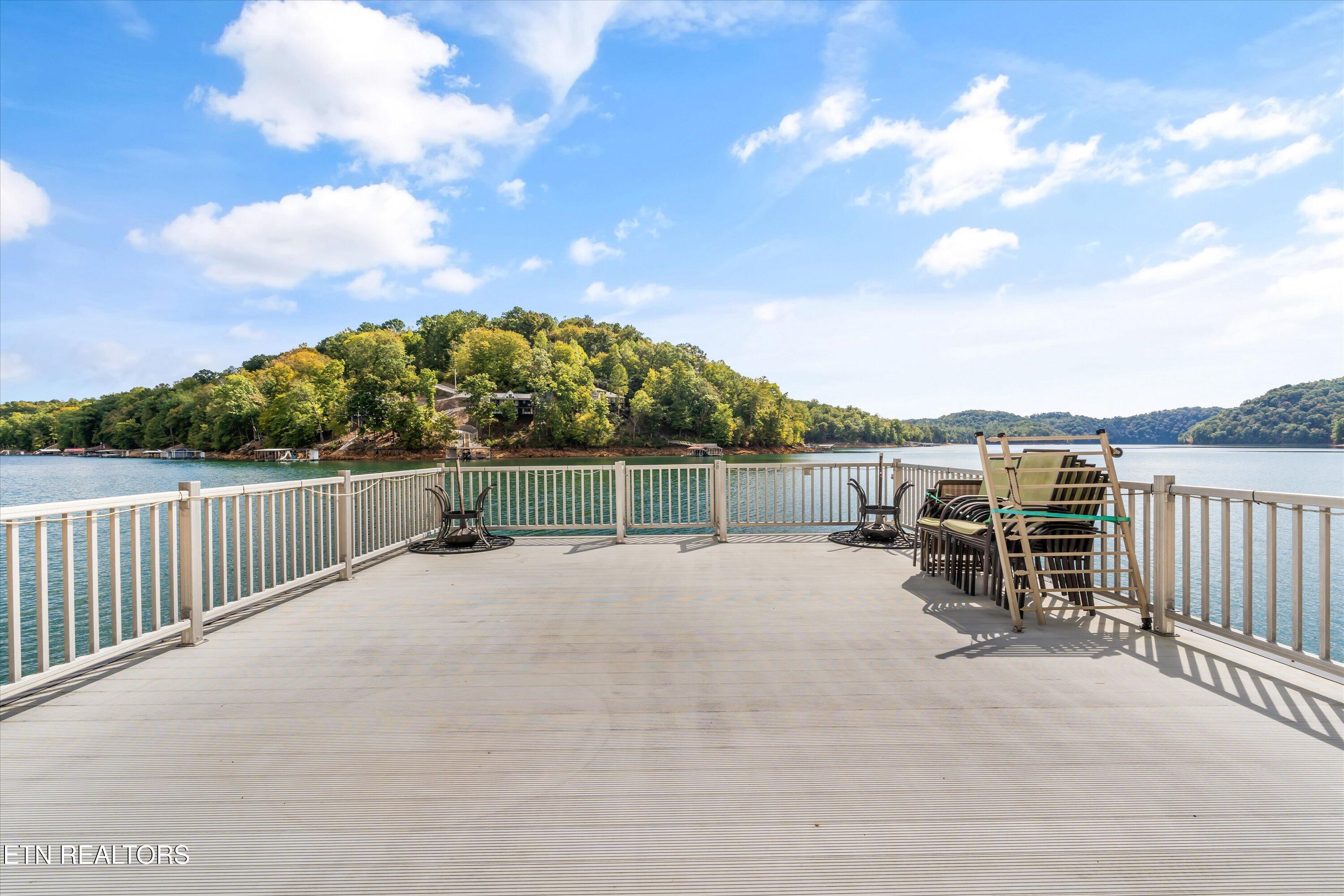 489 Fox Lake Lane Lafollette TN 37766