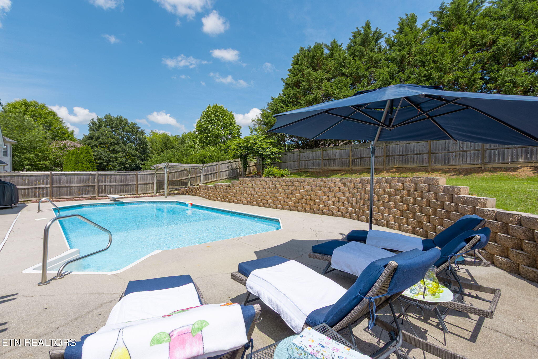 9501 Hickory Knoll Lane Knoxville TN 37931