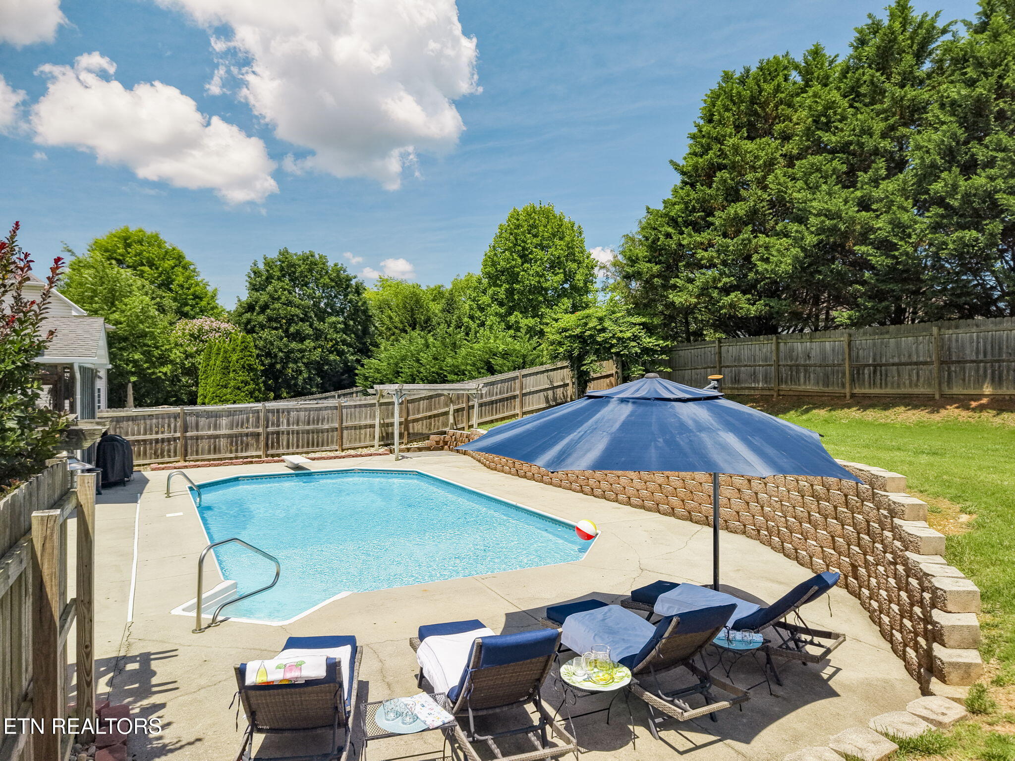 9501 Hickory Knoll Lane Knoxville TN 37931