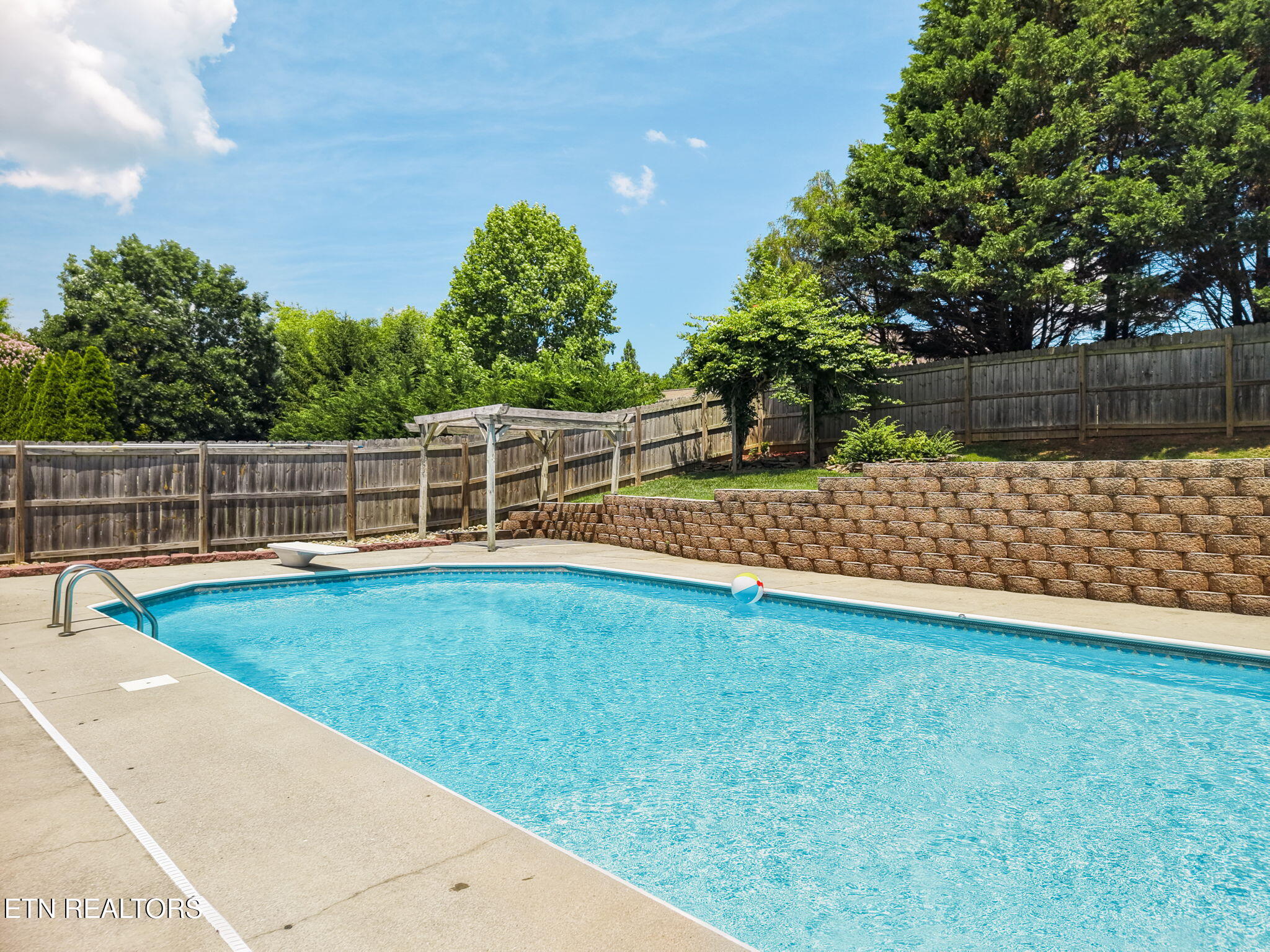 9501 Hickory Knoll Lane Knoxville TN 37931