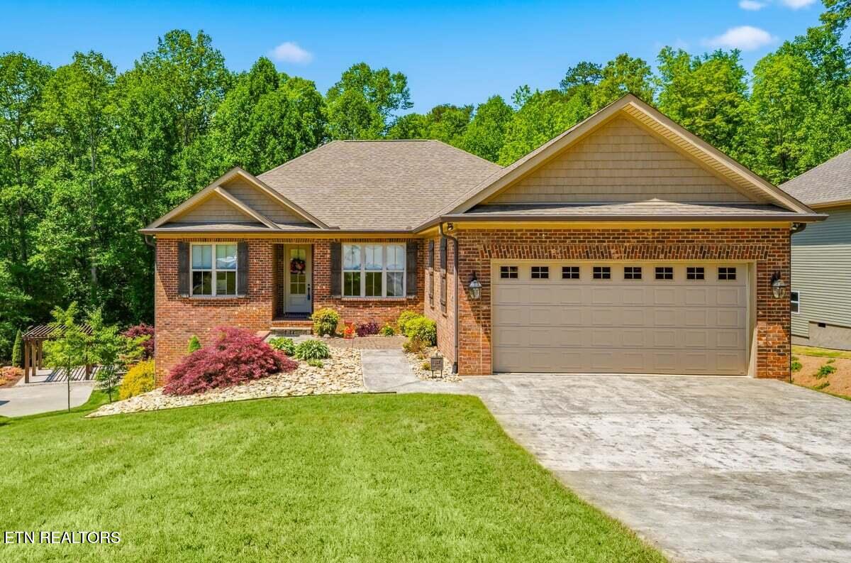 107 Daleyuhski Way Loudon TN 37774