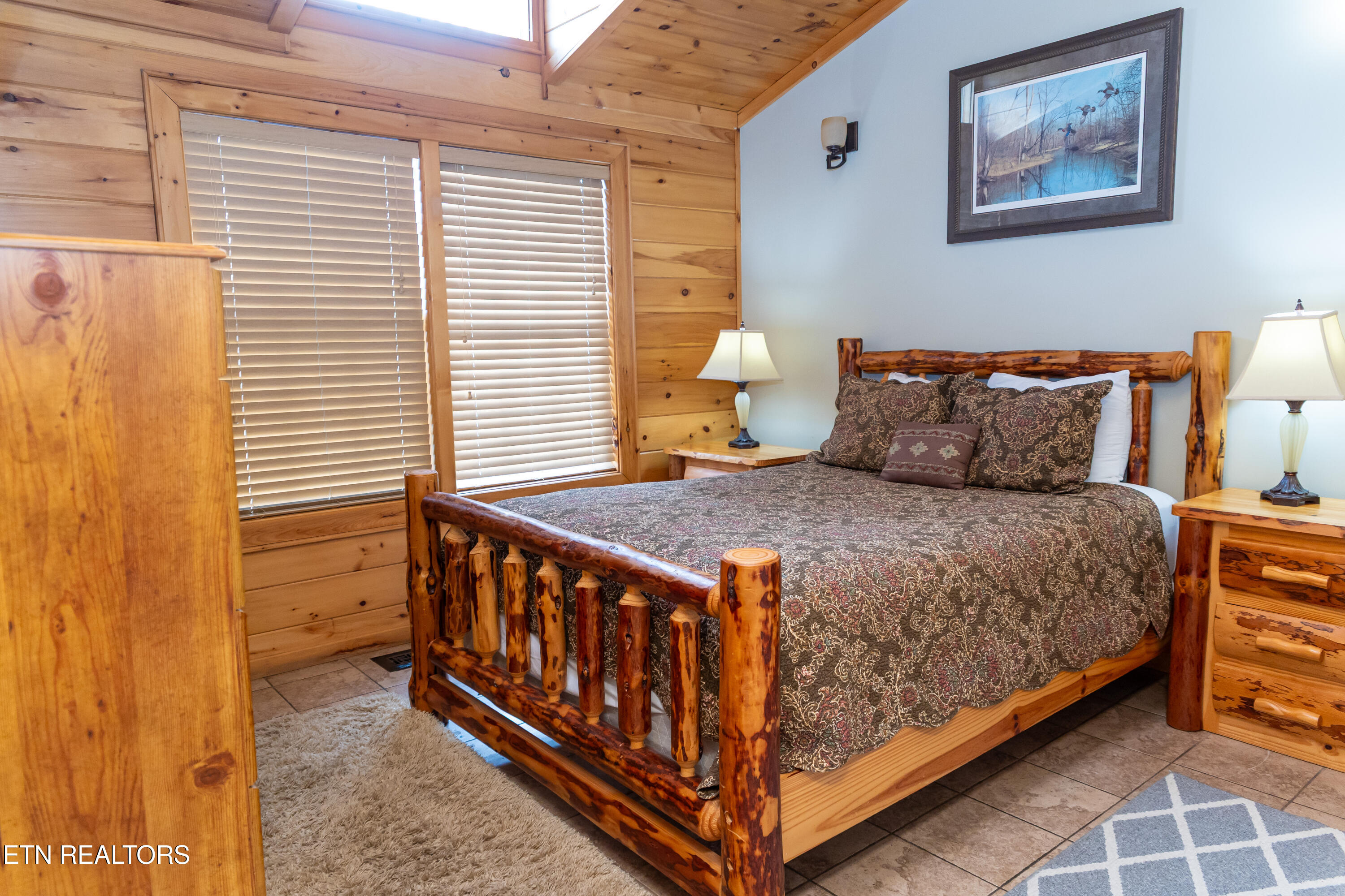 1107 Fox Run Gatlinburg TN 37738