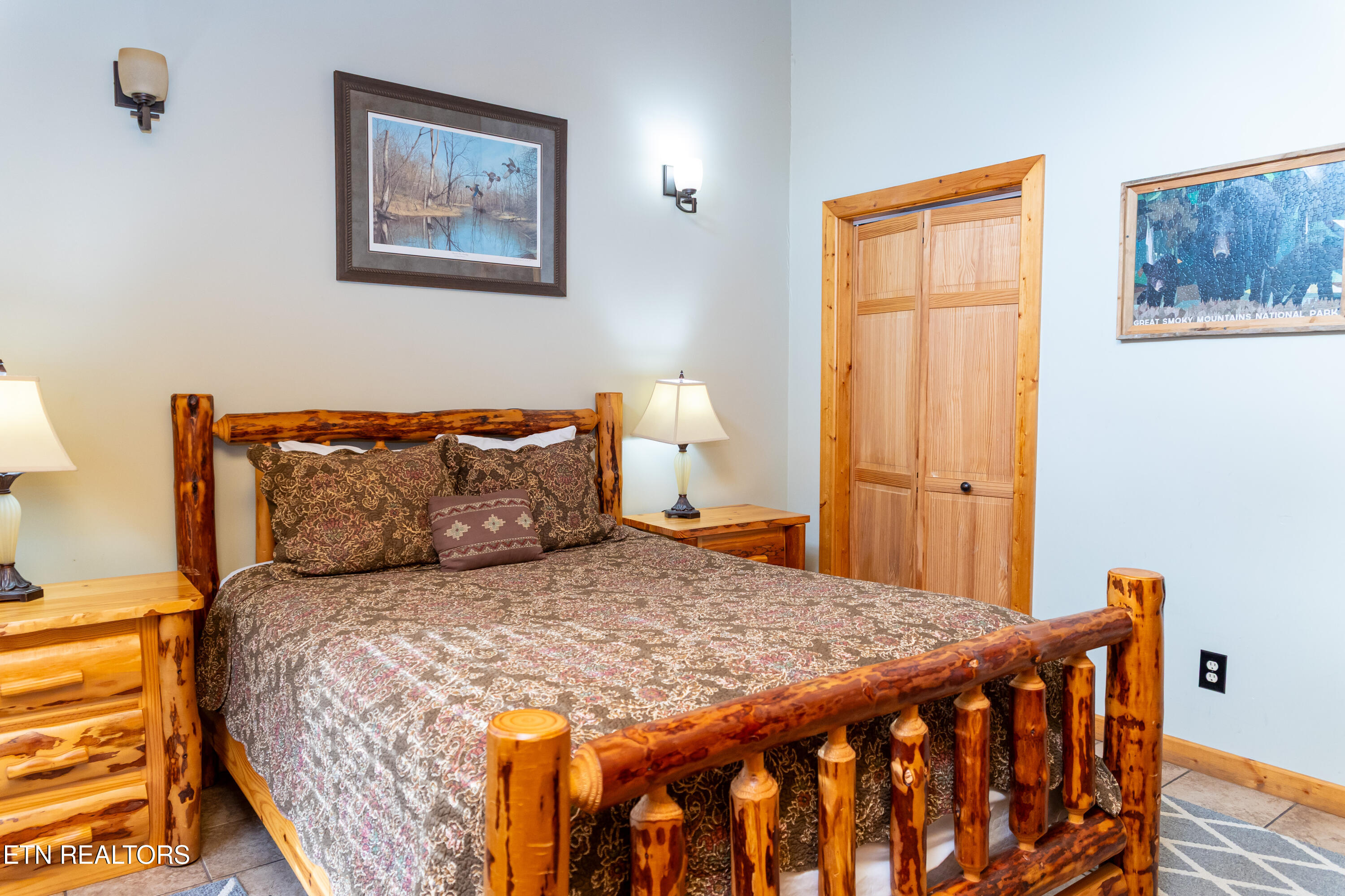 1107 Fox Run Gatlinburg TN 37738