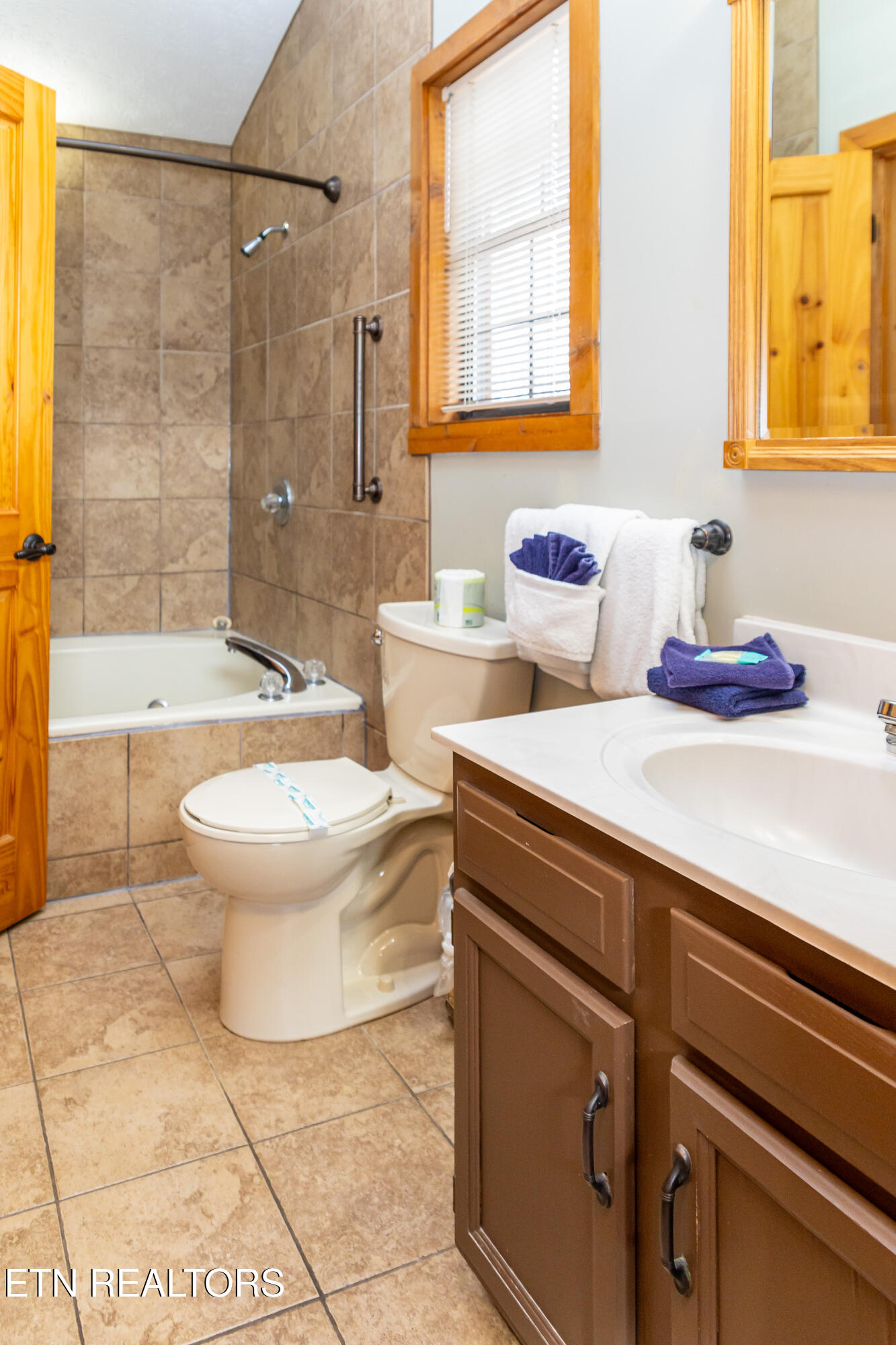 1107 Fox Run Gatlinburg TN 37738