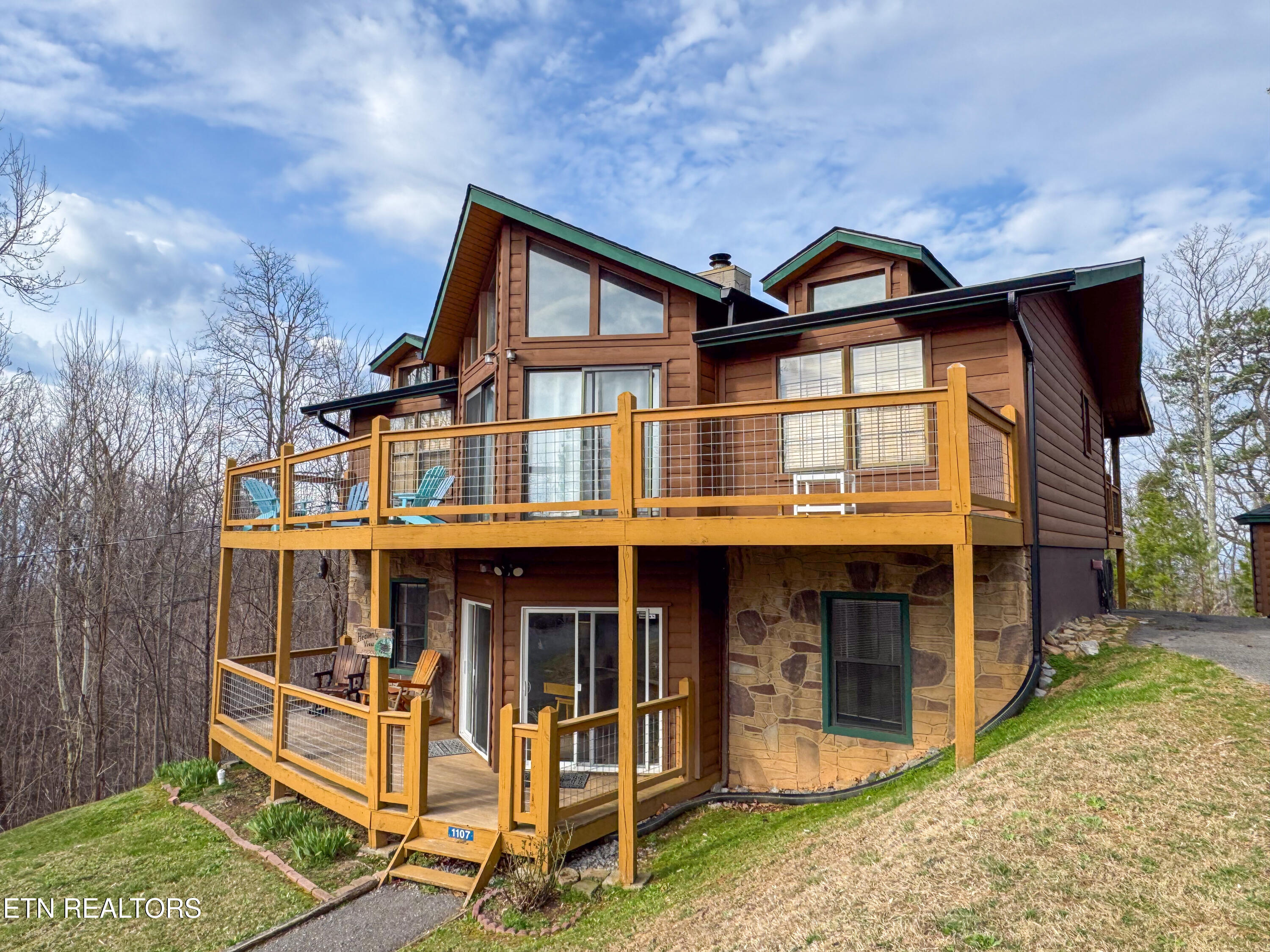 1107 Fox Run Gatlinburg TN 37738