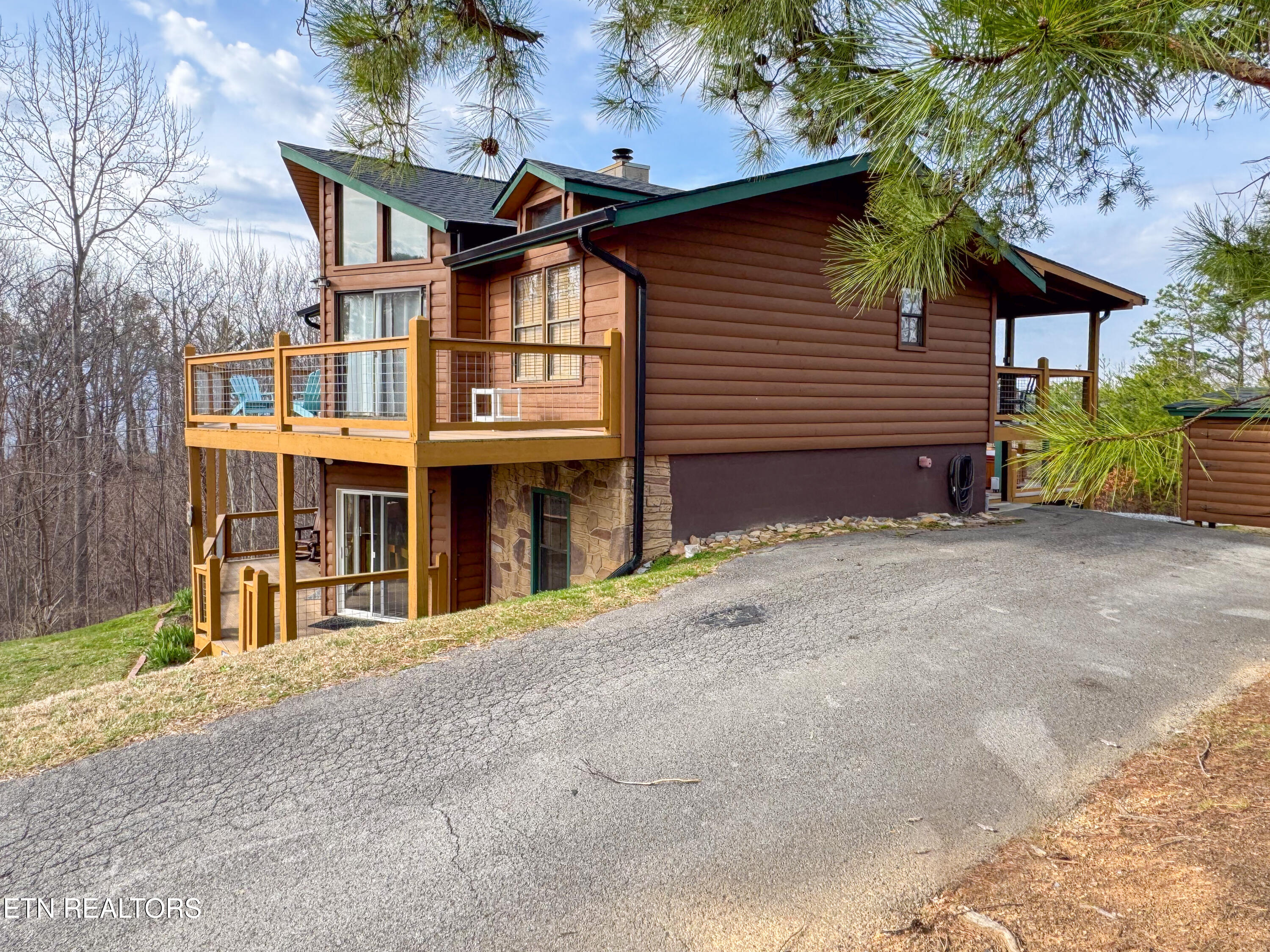 1107 Fox Run Gatlinburg TN 37738