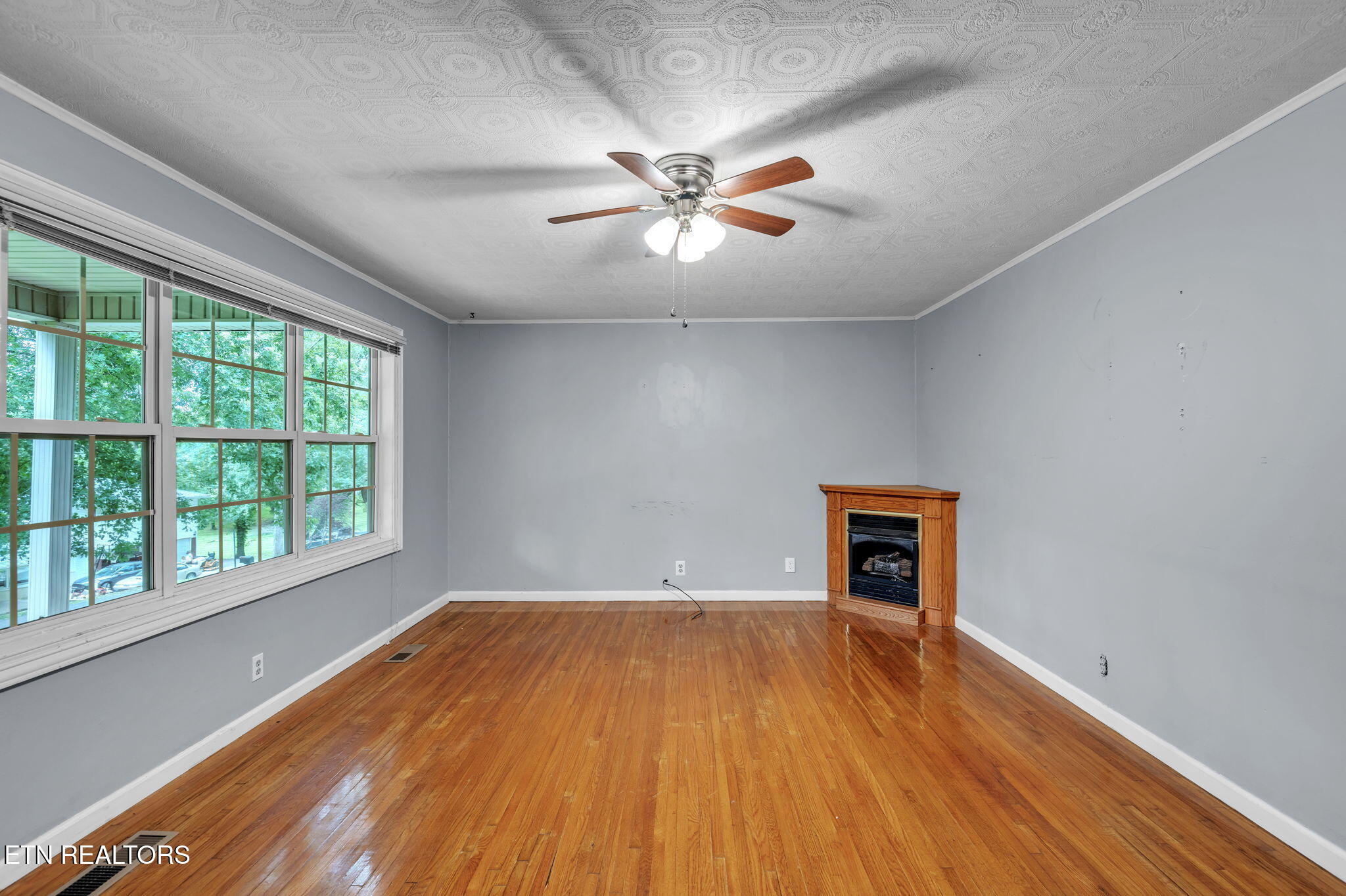 241 Skyline Drive Oneida TN 37841