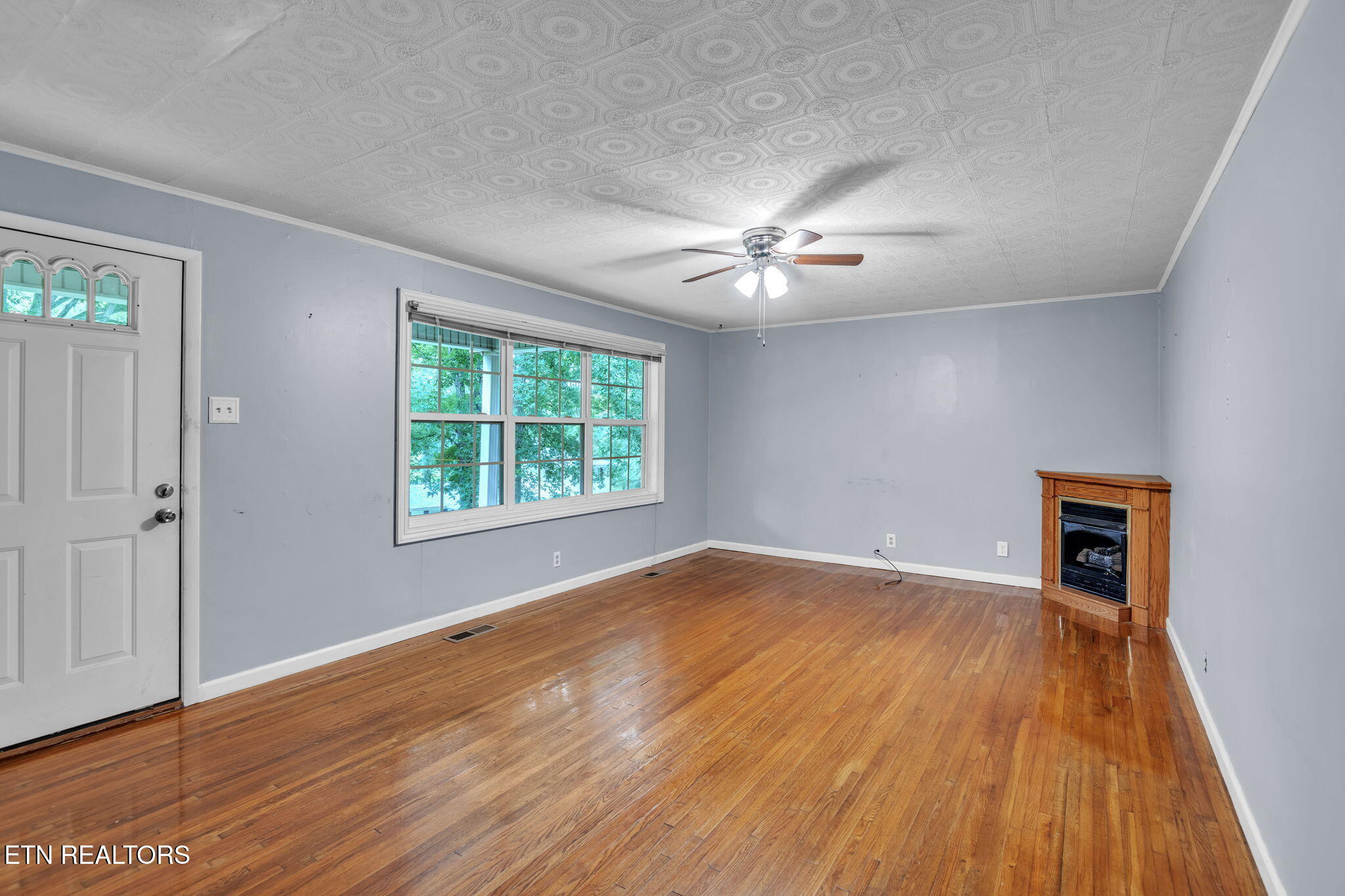 241 Skyline Drive Oneida TN 37841