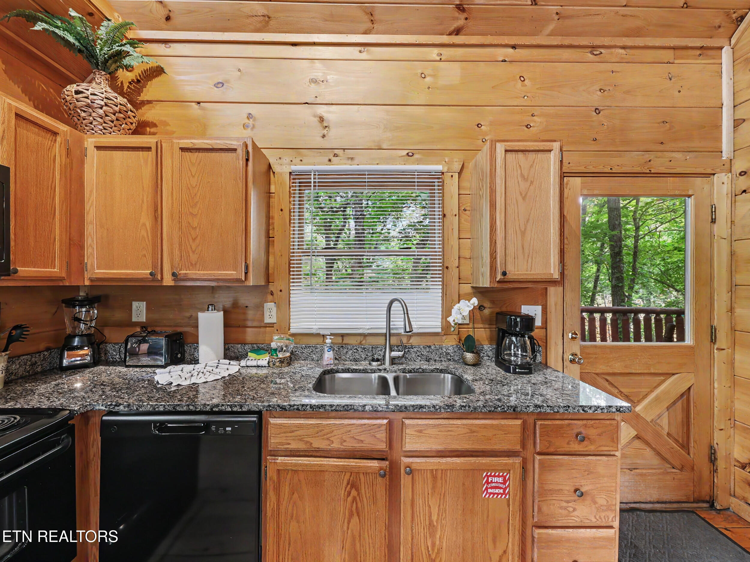 2434 N School House Gap Road Sevierville TN 37876